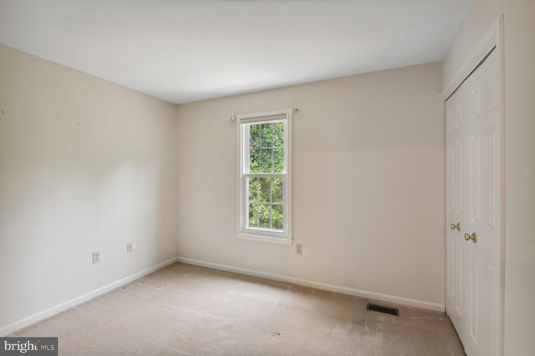 WOODBRIDGE CROSSING - Residential