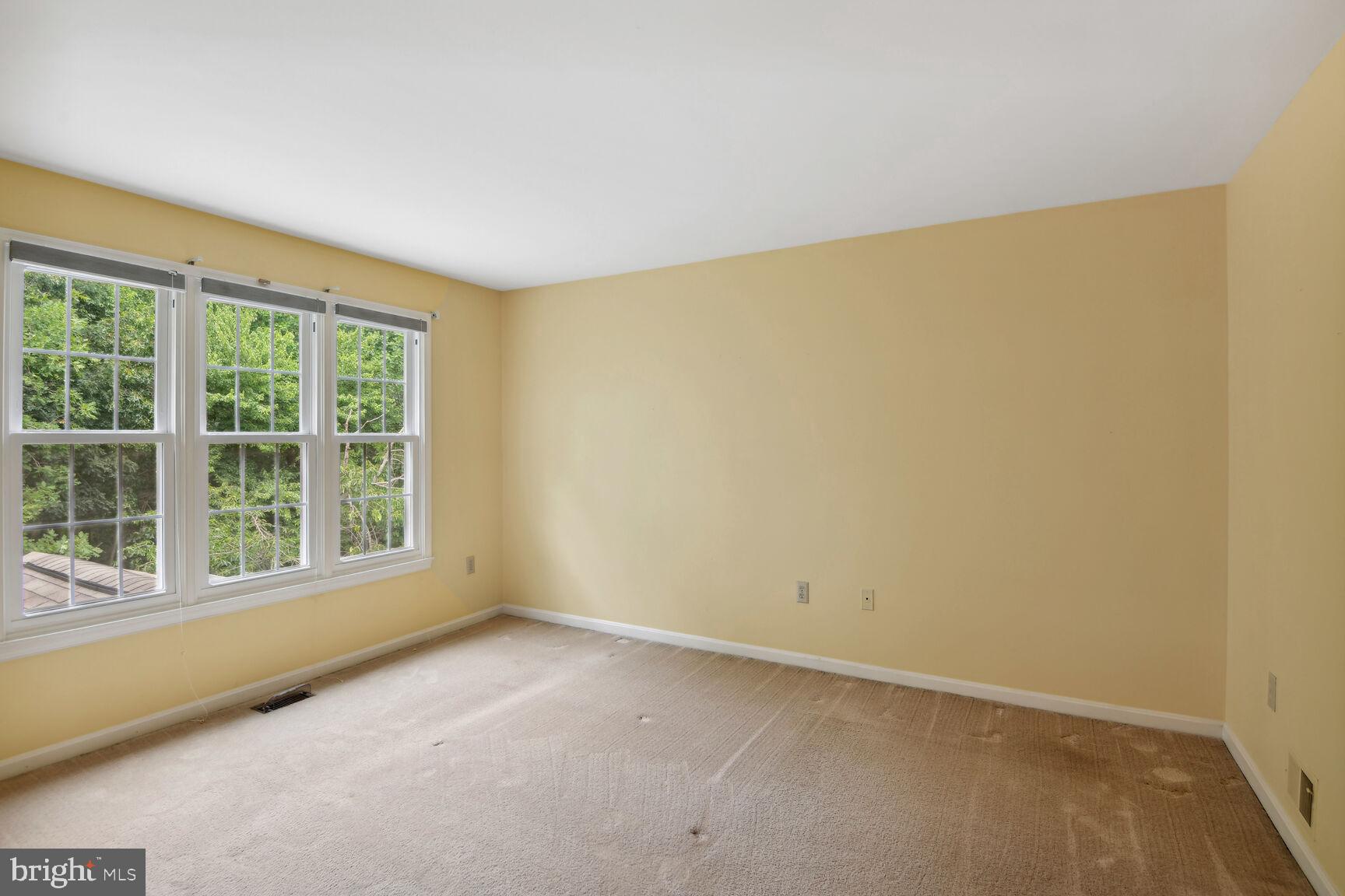 WOODBRIDGE CROSSING - Residential