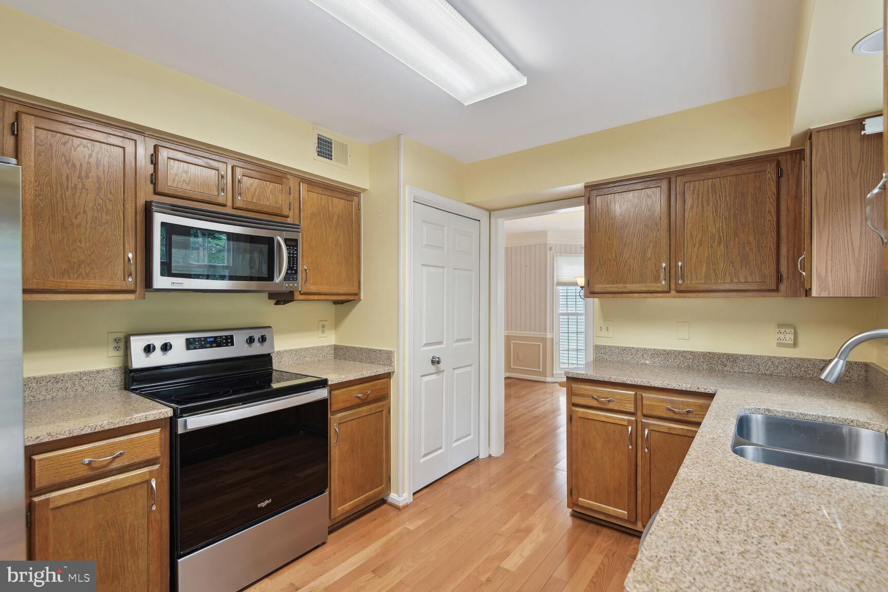 WOODBRIDGE CROSSING - Residential