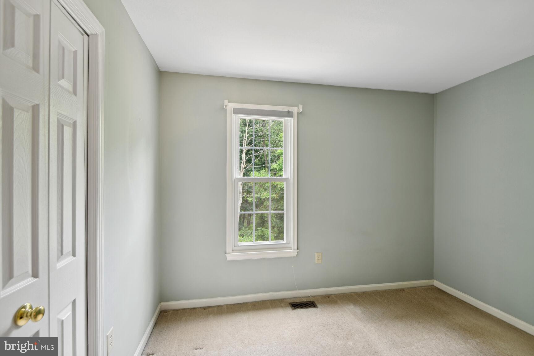 WOODBRIDGE CROSSING - Residential