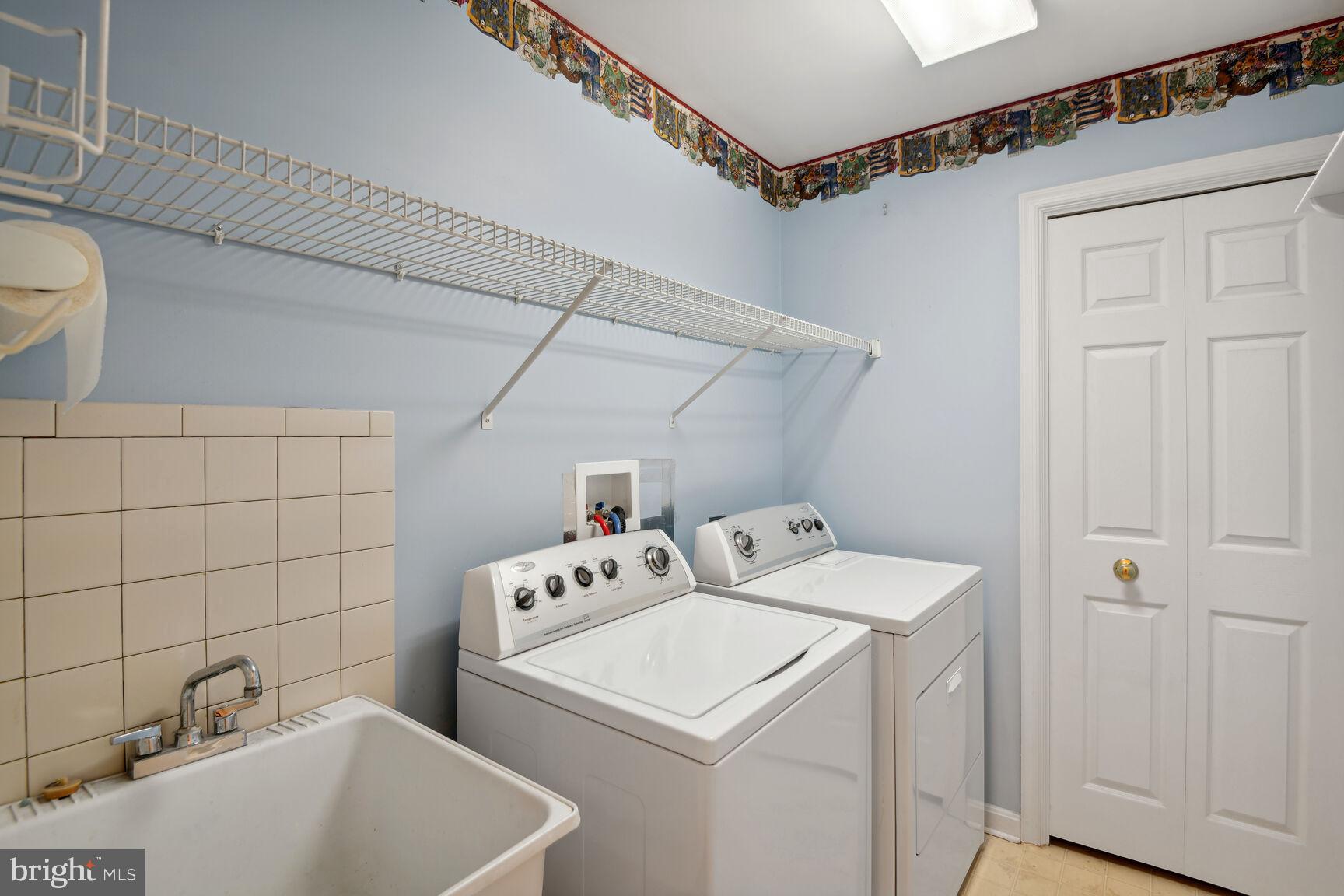 WOODBRIDGE CROSSING - Residential