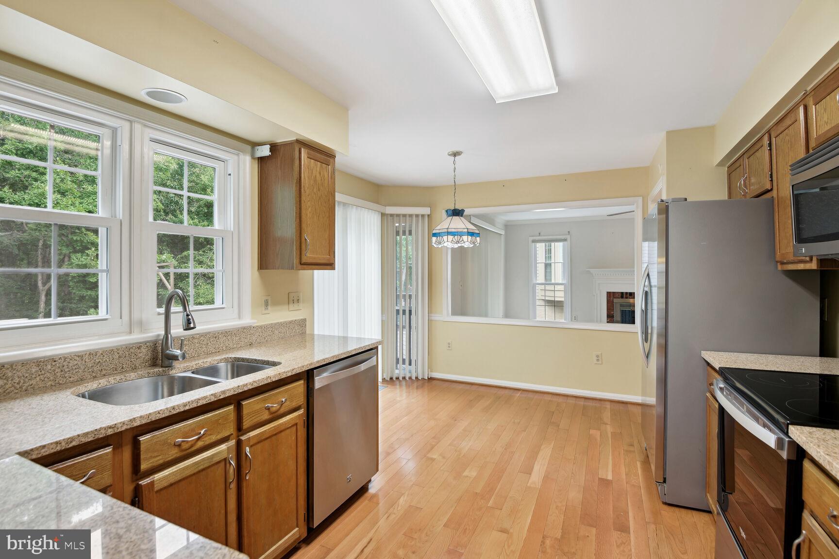 WOODBRIDGE CROSSING - Residential