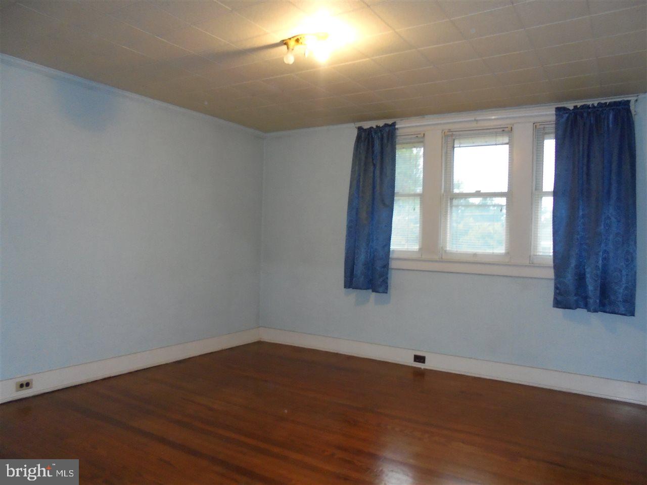 YORK NEW SALEM BORO - Residential
