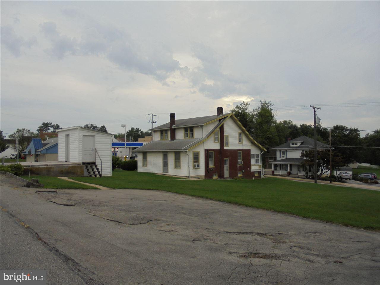 YORK NEW SALEM BORO - Residential