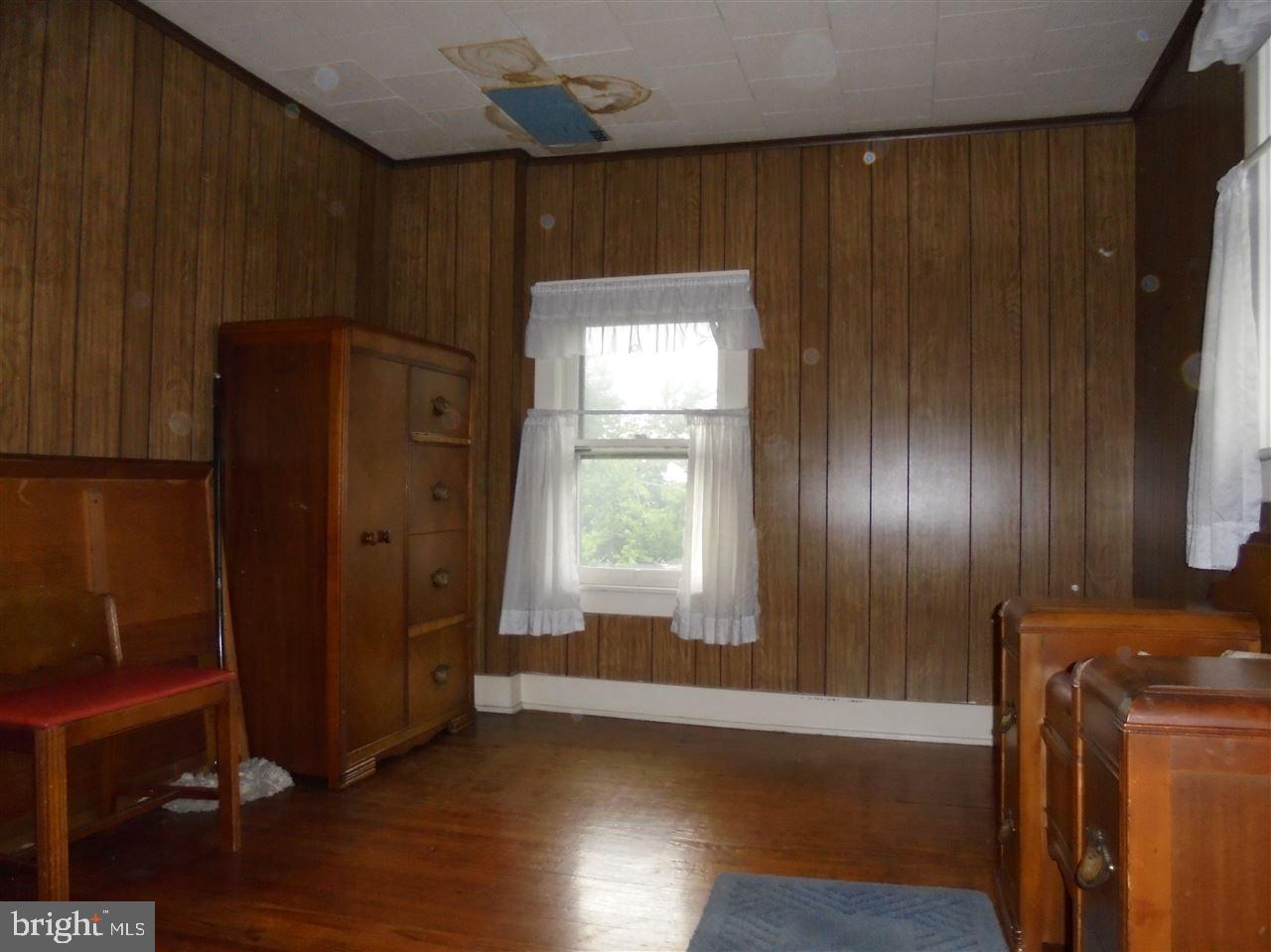 YORK NEW SALEM BORO - Residential