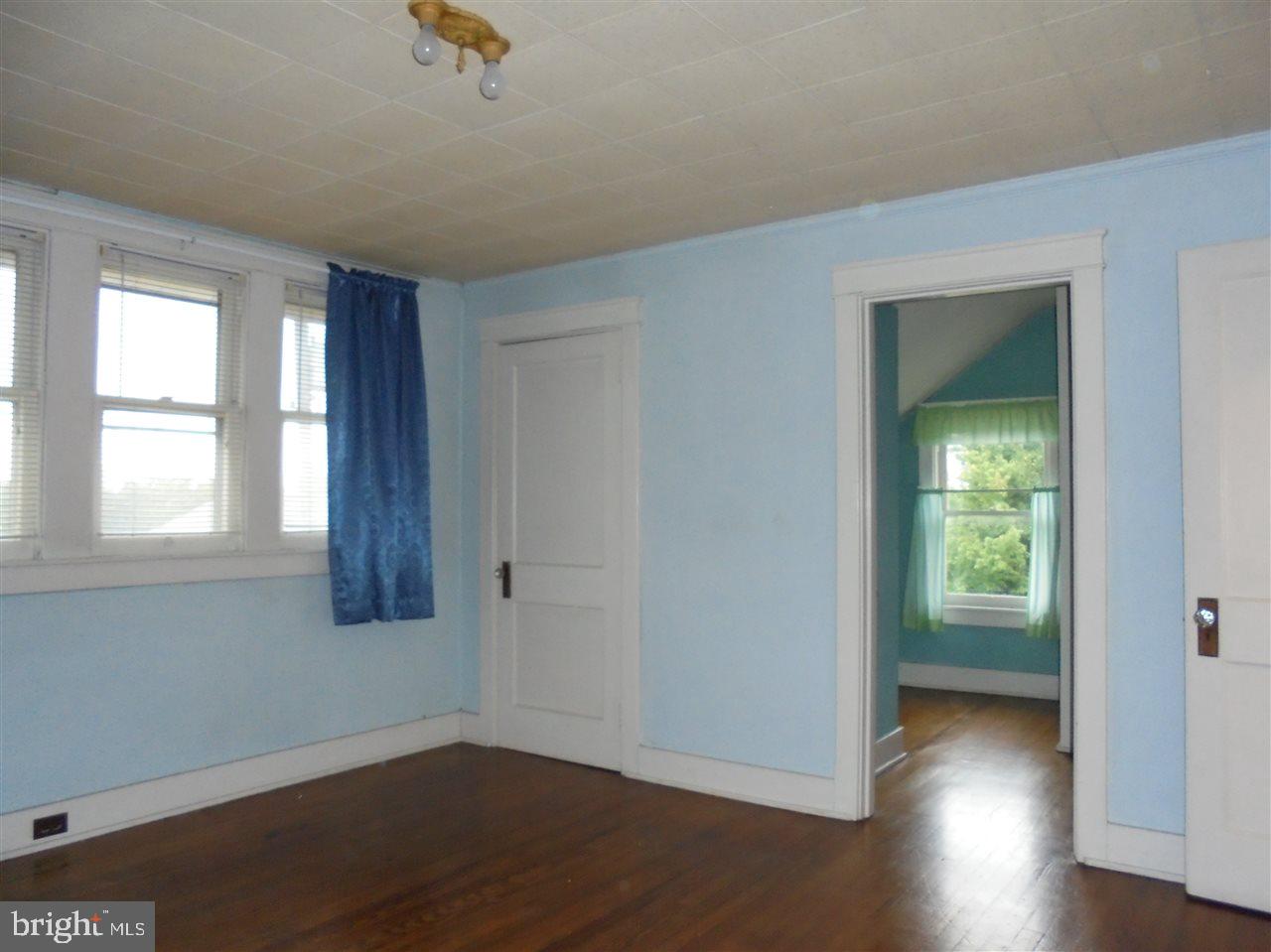 YORK NEW SALEM BORO - Residential