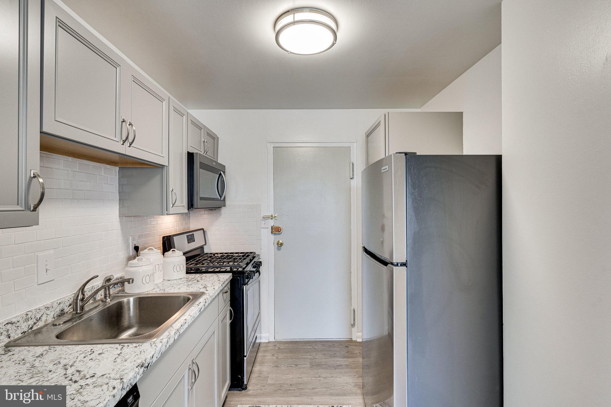 SEVILLE - Residential Lease