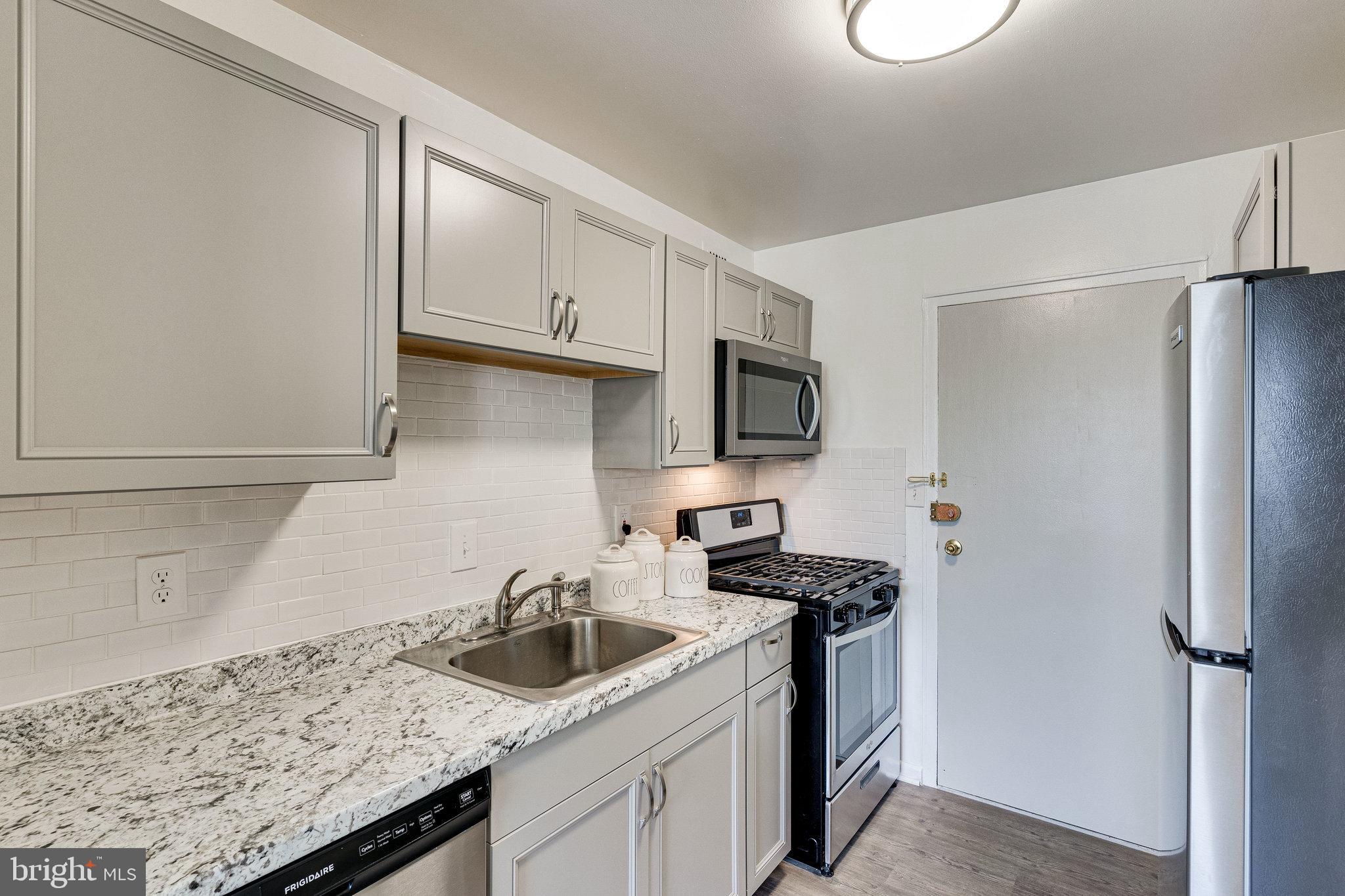 SEVILLE - Residential Lease