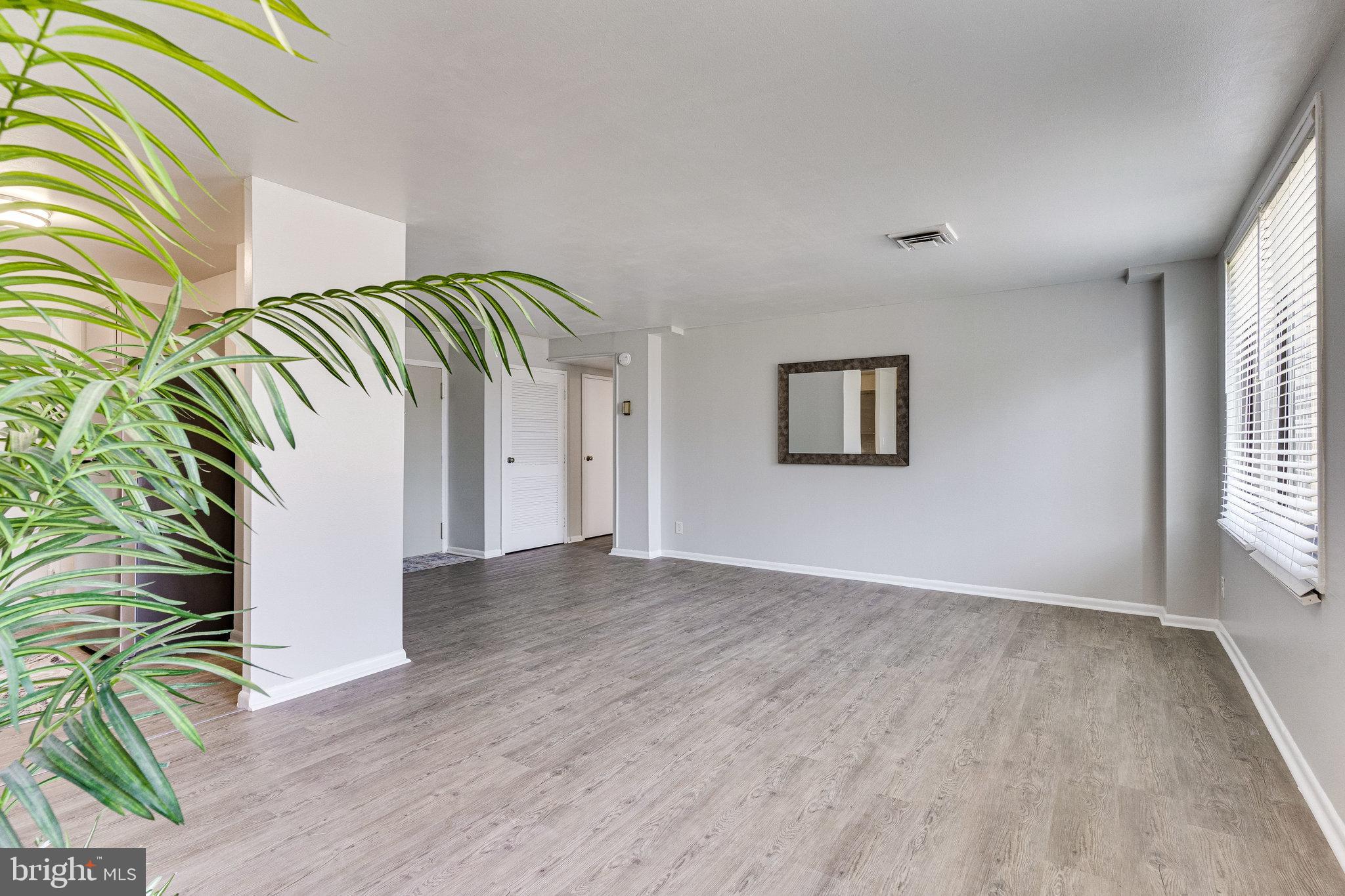 SEVILLE - Residential Lease