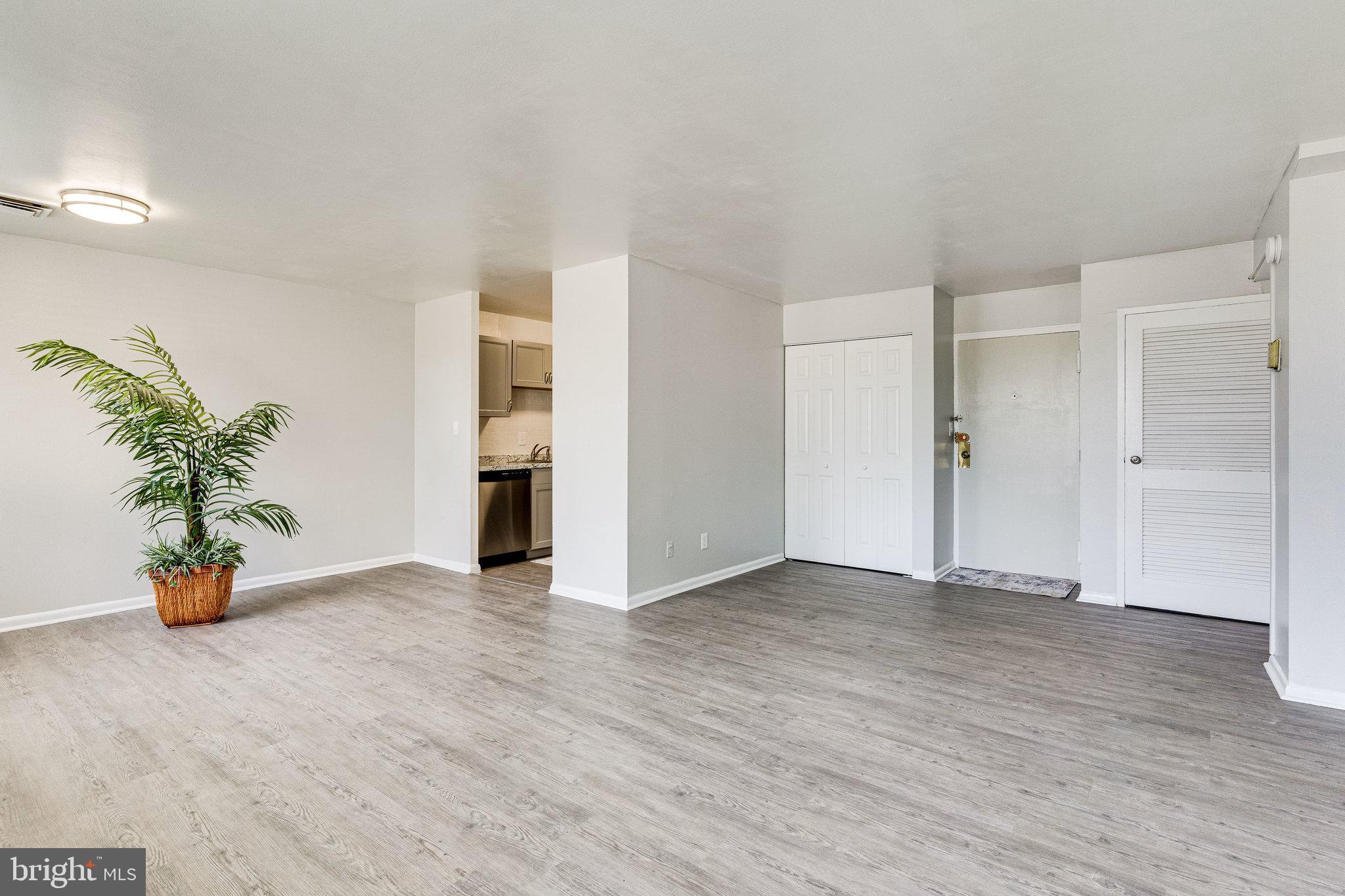 SEVILLE - Residential Lease