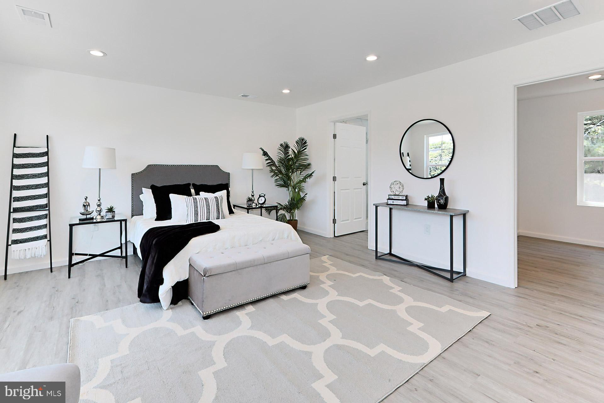 MONTICELLO WOODS - Residential