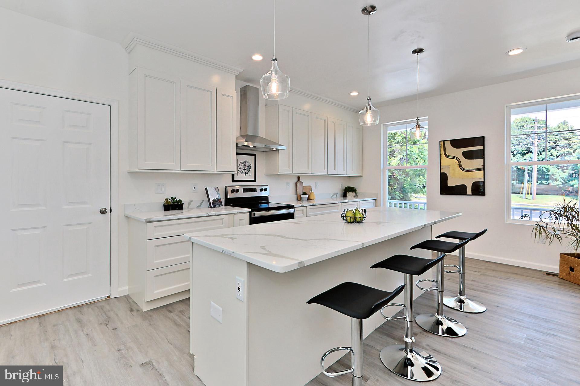 MONTICELLO WOODS - Residential