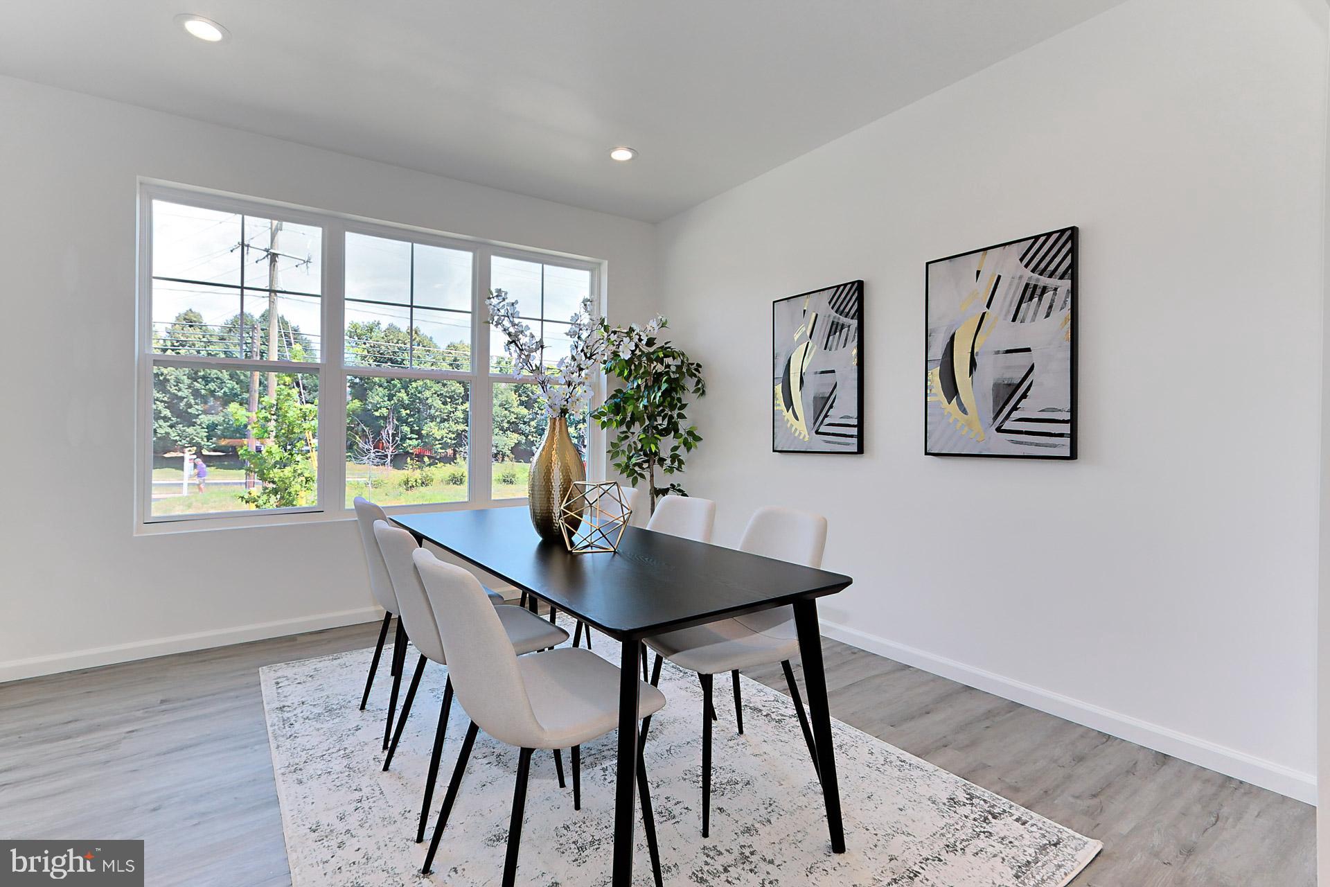 MONTICELLO WOODS - Residential