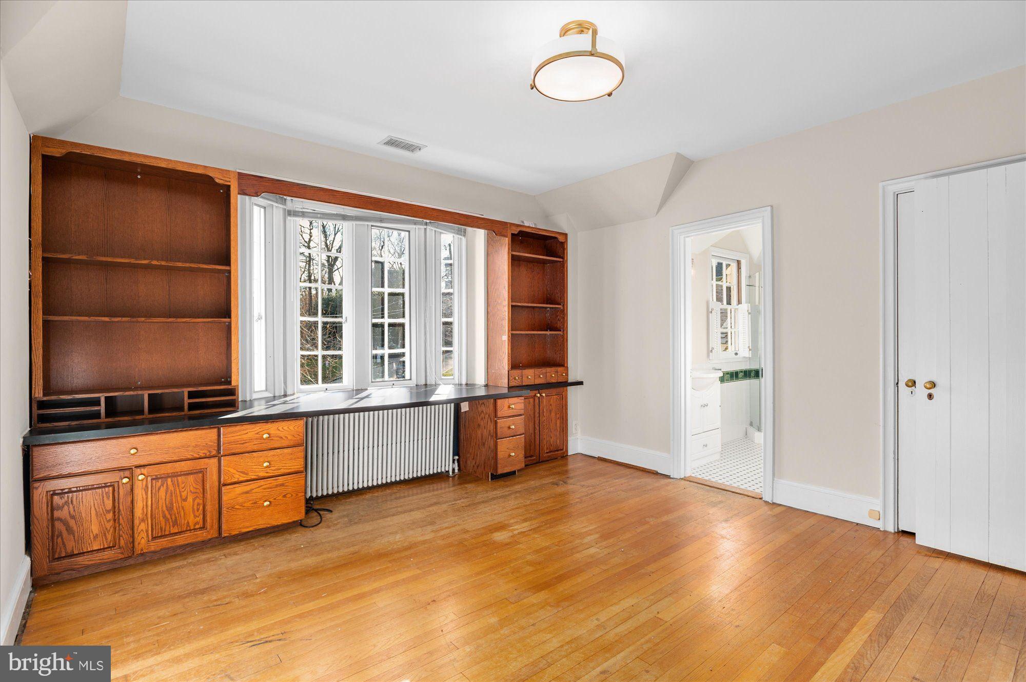 WESLEY HEIGHTS - Residential
