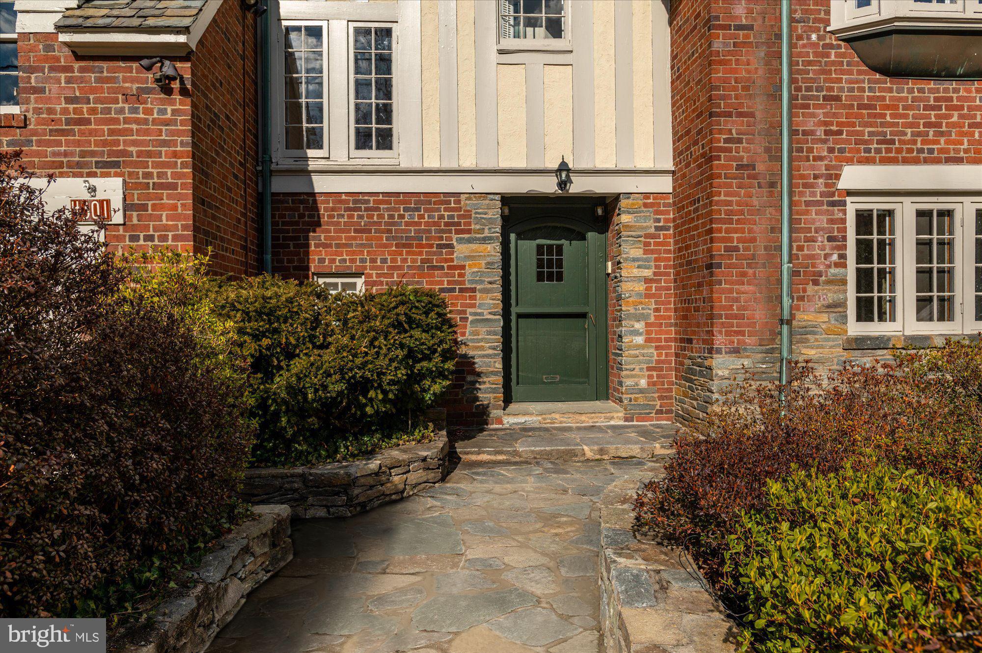 WESLEY HEIGHTS - Residential