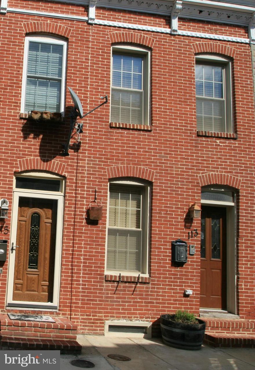 NEWS FLASH! LIST PRICE APPROVED BY SS LENDER! 2/3 BED 2.5 BATH MIGHTY TOWNHOME!  MOMENTS FROM DESIRED PATTERSON PARK! QUALITY RENOVATION W/ ATTENTION TO DETAIL, HARDWOODS, CROWN MOLDINGS, EXPOSED BRICK, SOAKING TUB & SEP. SHOWER, GOUMET EAT IN KITCHEN  W/ GRANITE COUNTERS LEADING TO A CARE FREE COMPOSITE DECK OVERLOOKING YOUR VERY OWN PARKING PAD, WIRED WHOLE HOUSE SOUND++*AS IS*