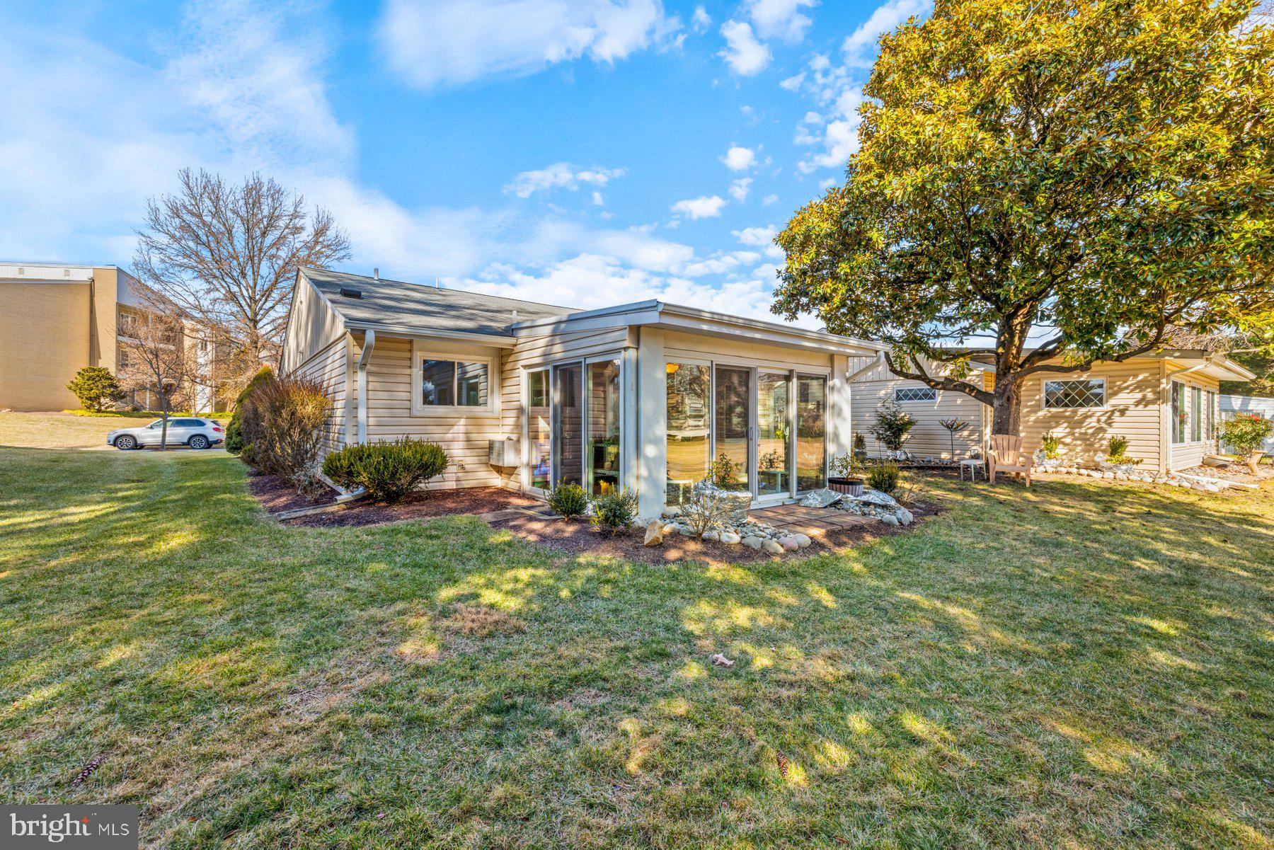 15127 VANTAGE HILL ROAD 6-B