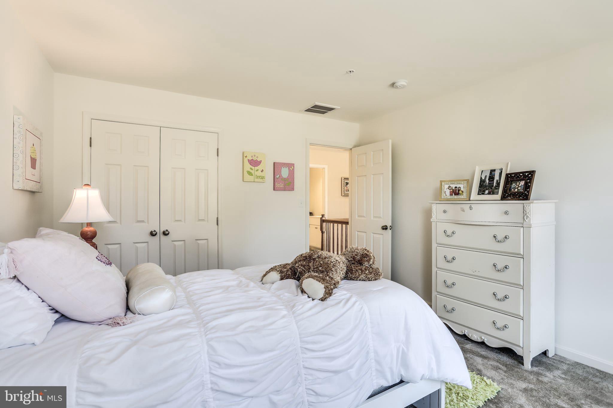 BETHANY MANOR - Residential