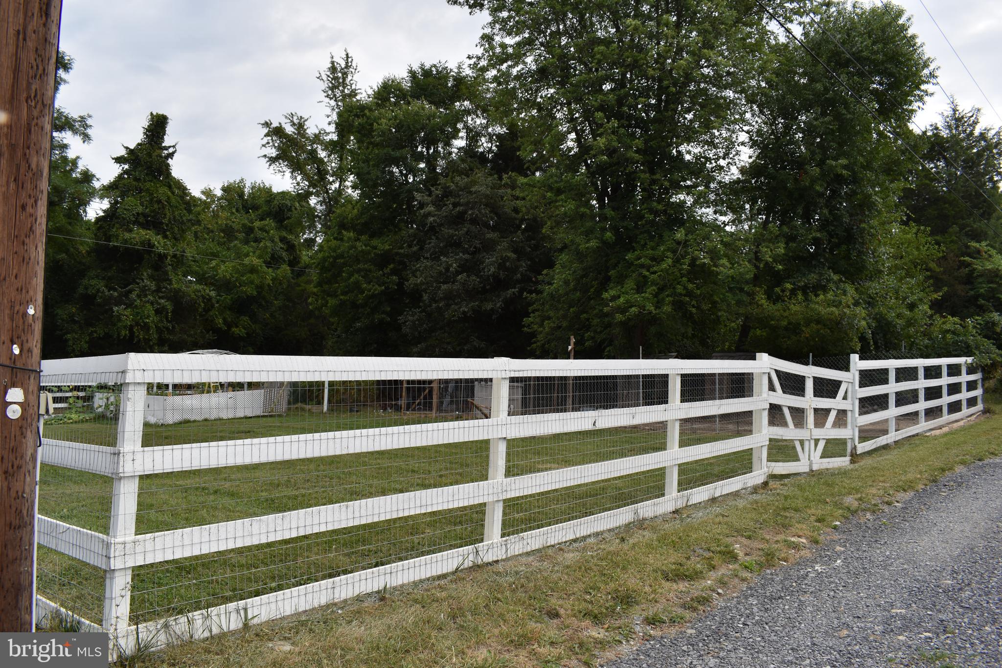 KEYES FERRY ACRES - Residential