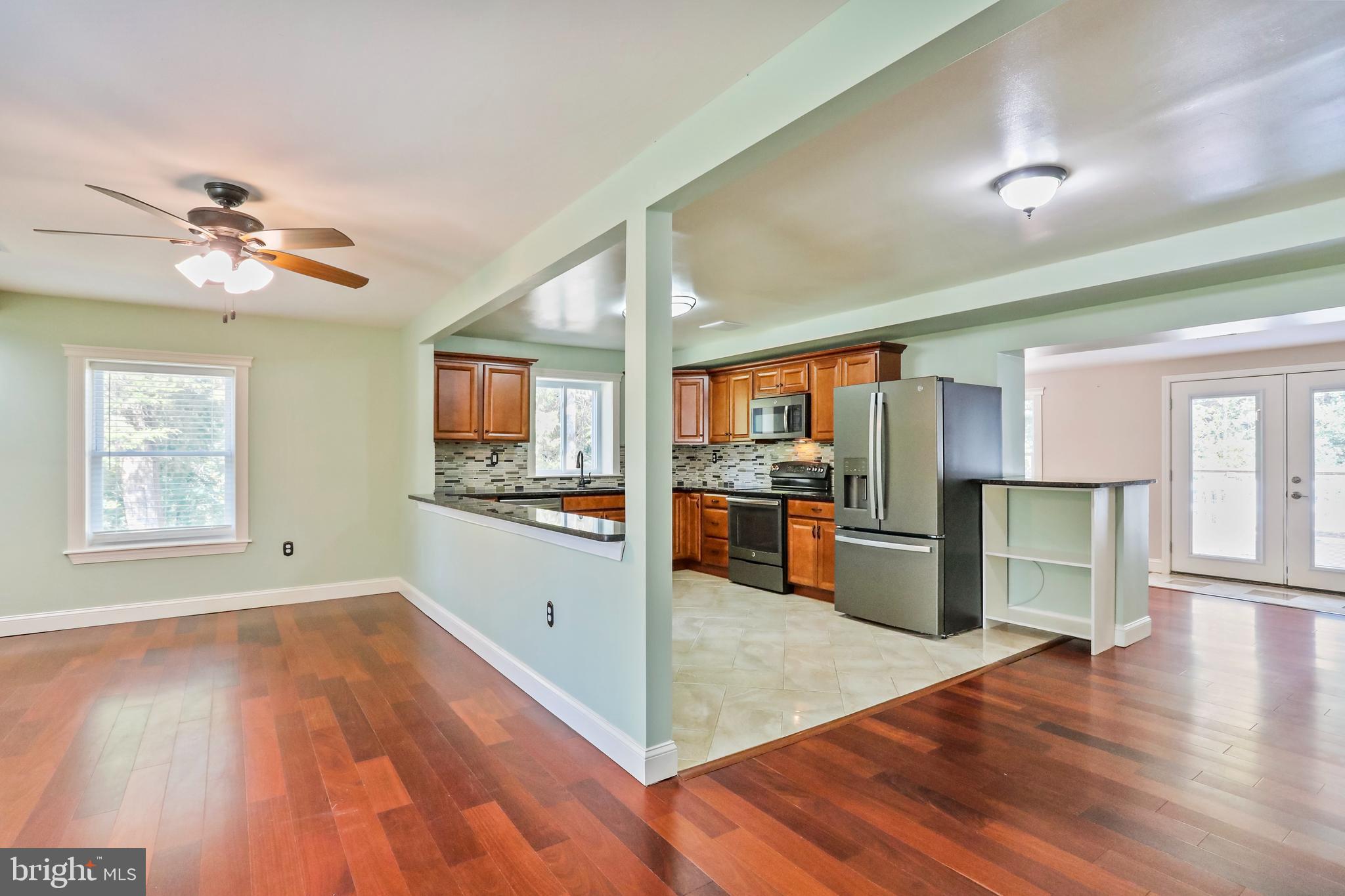 KEYES FERRY ACRES - Residential