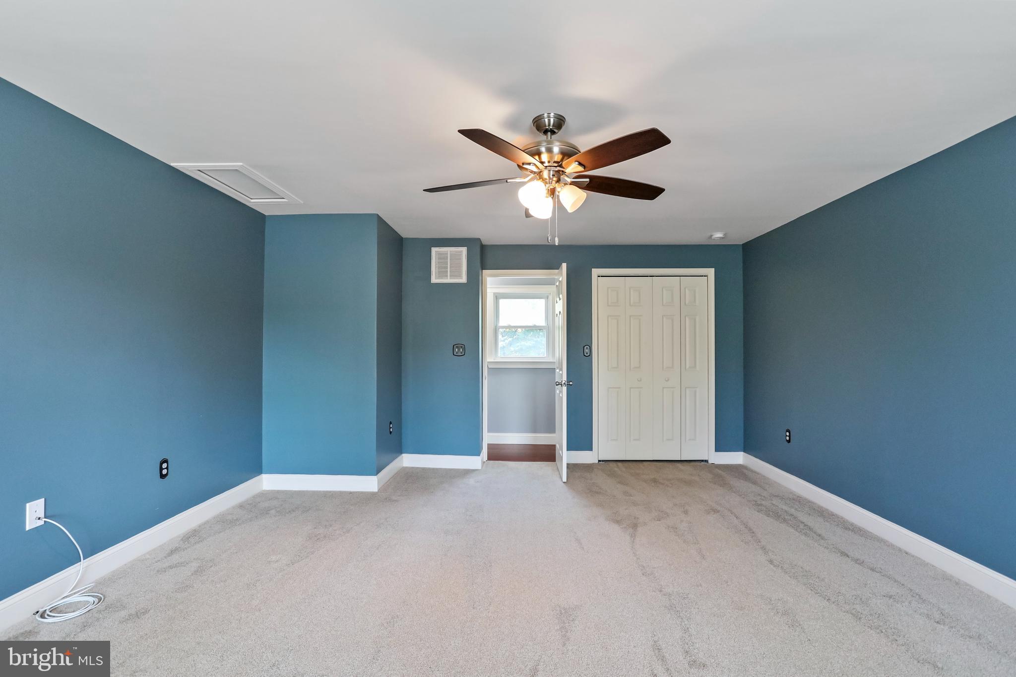 KEYES FERRY ACRES - Residential