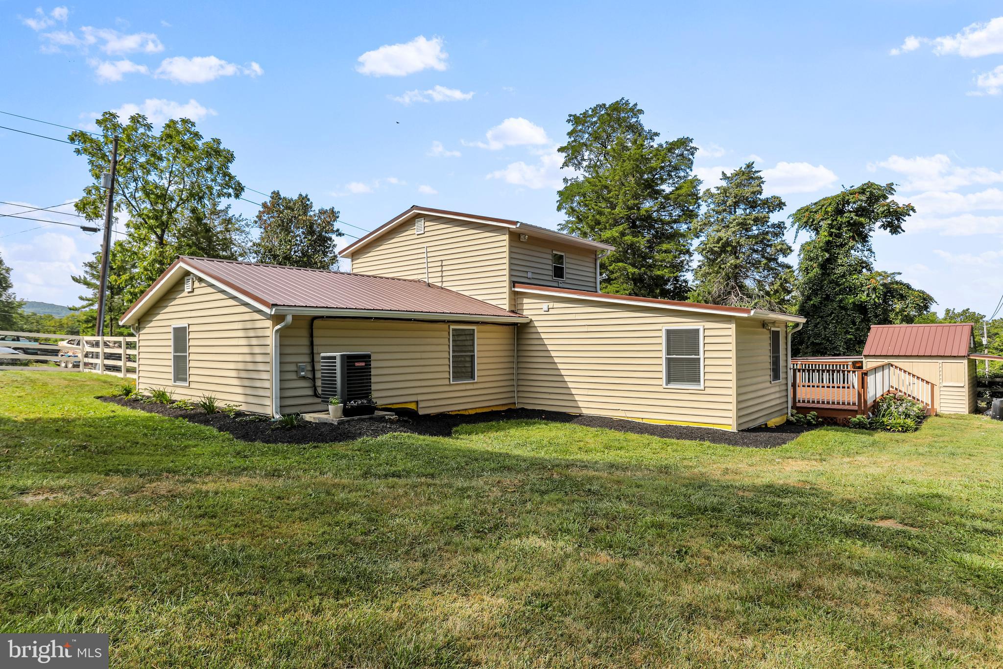 KEYES FERRY ACRES - Residential