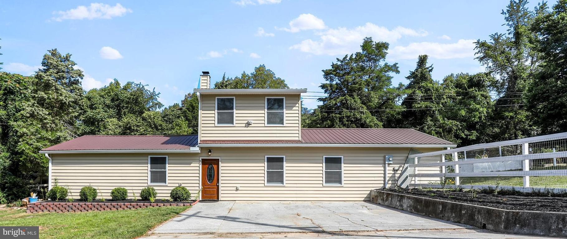 KEYES FERRY ACRES - Residential