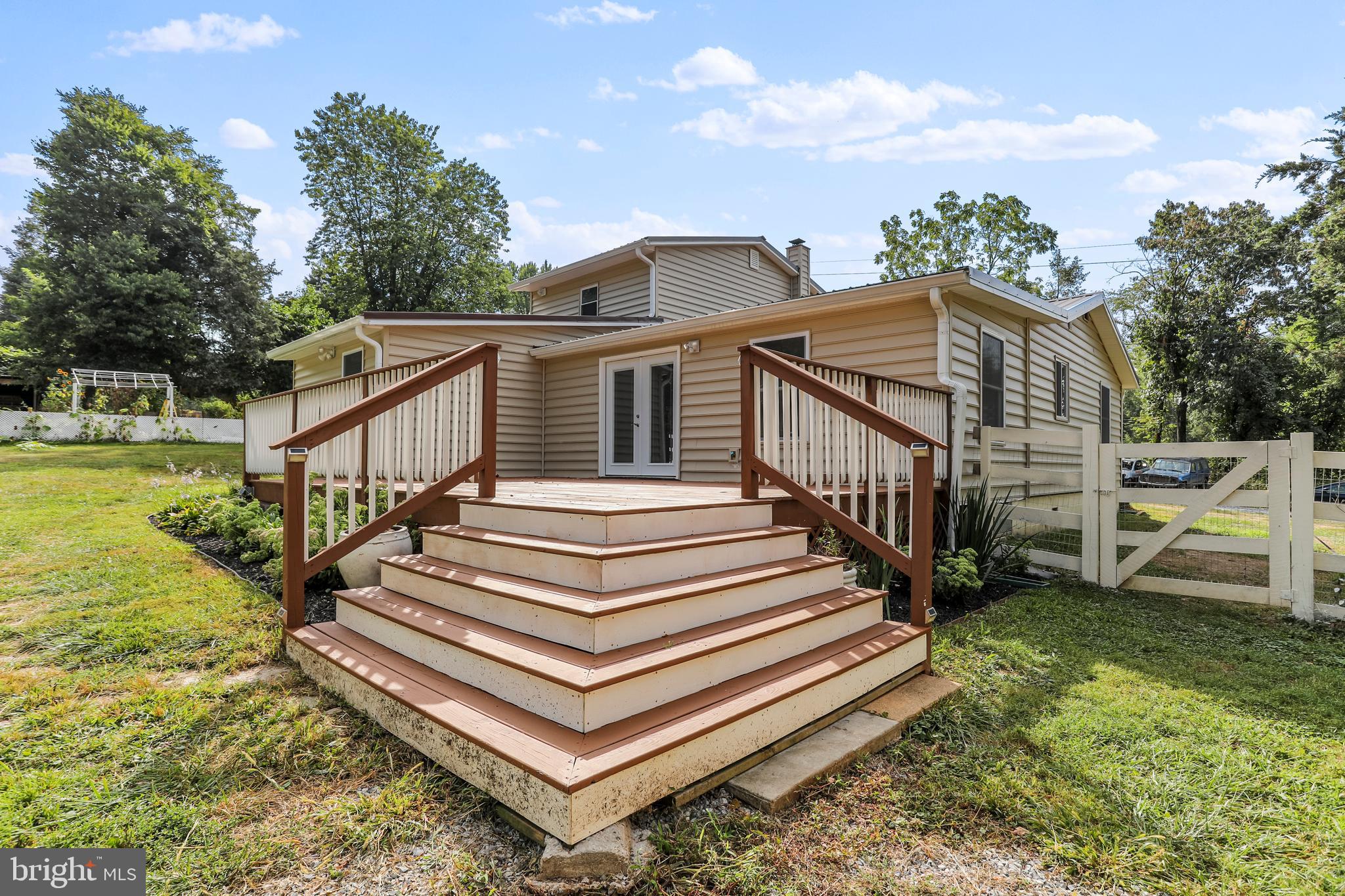 KEYES FERRY ACRES - Residential