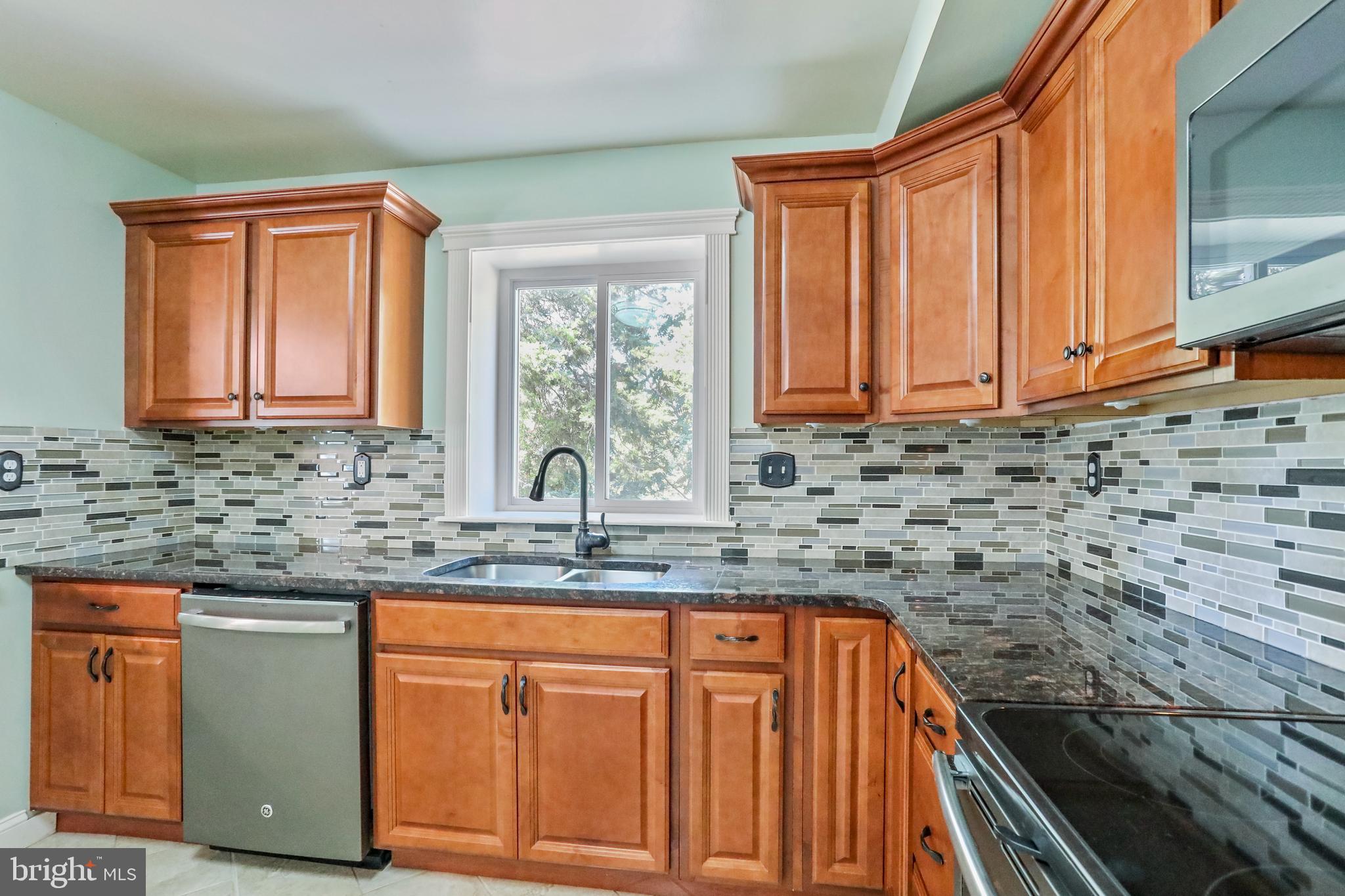 KEYES FERRY ACRES - Residential