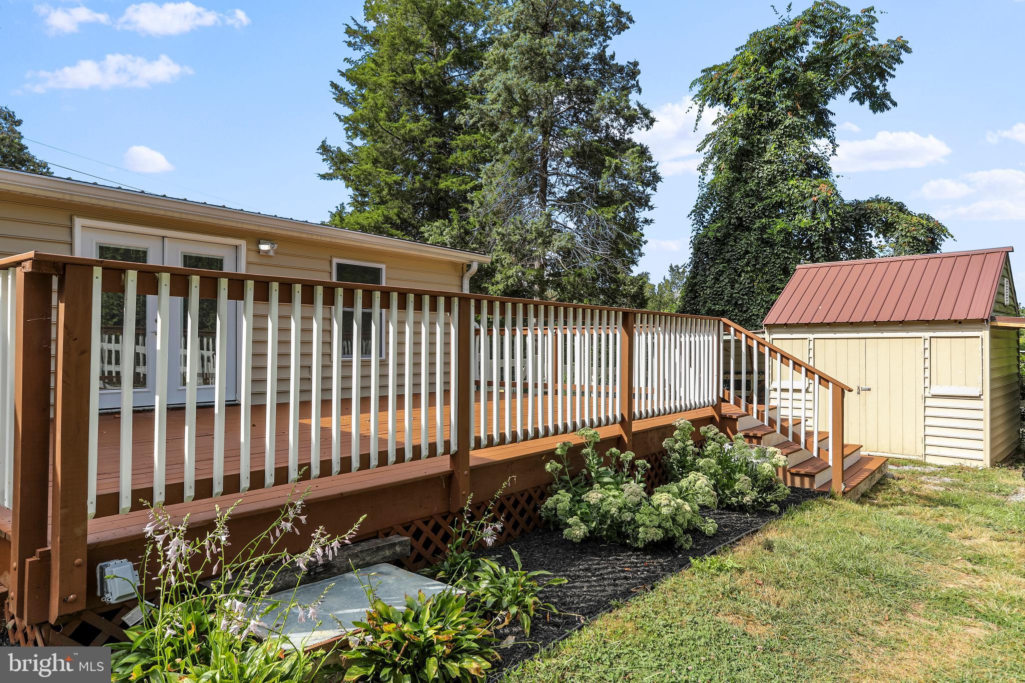 KEYES FERRY ACRES - Residential