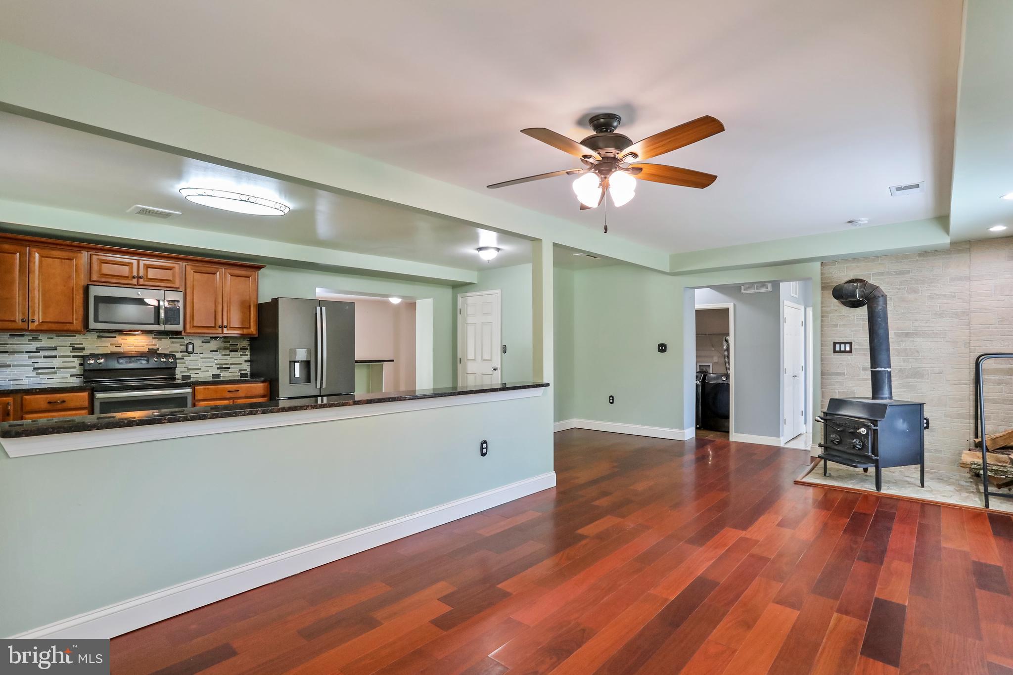 KEYES FERRY ACRES - Residential