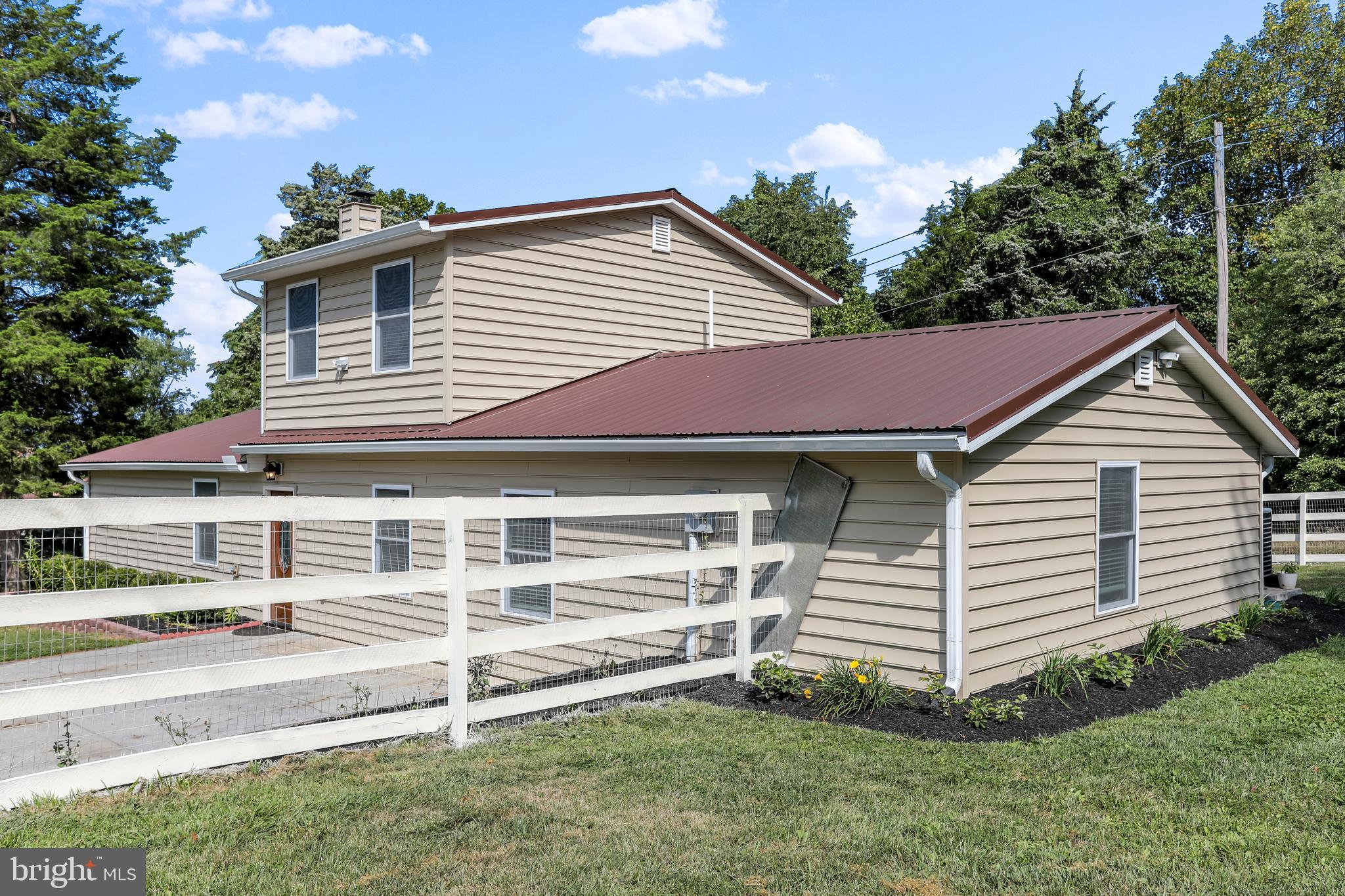 KEYES FERRY ACRES - Residential