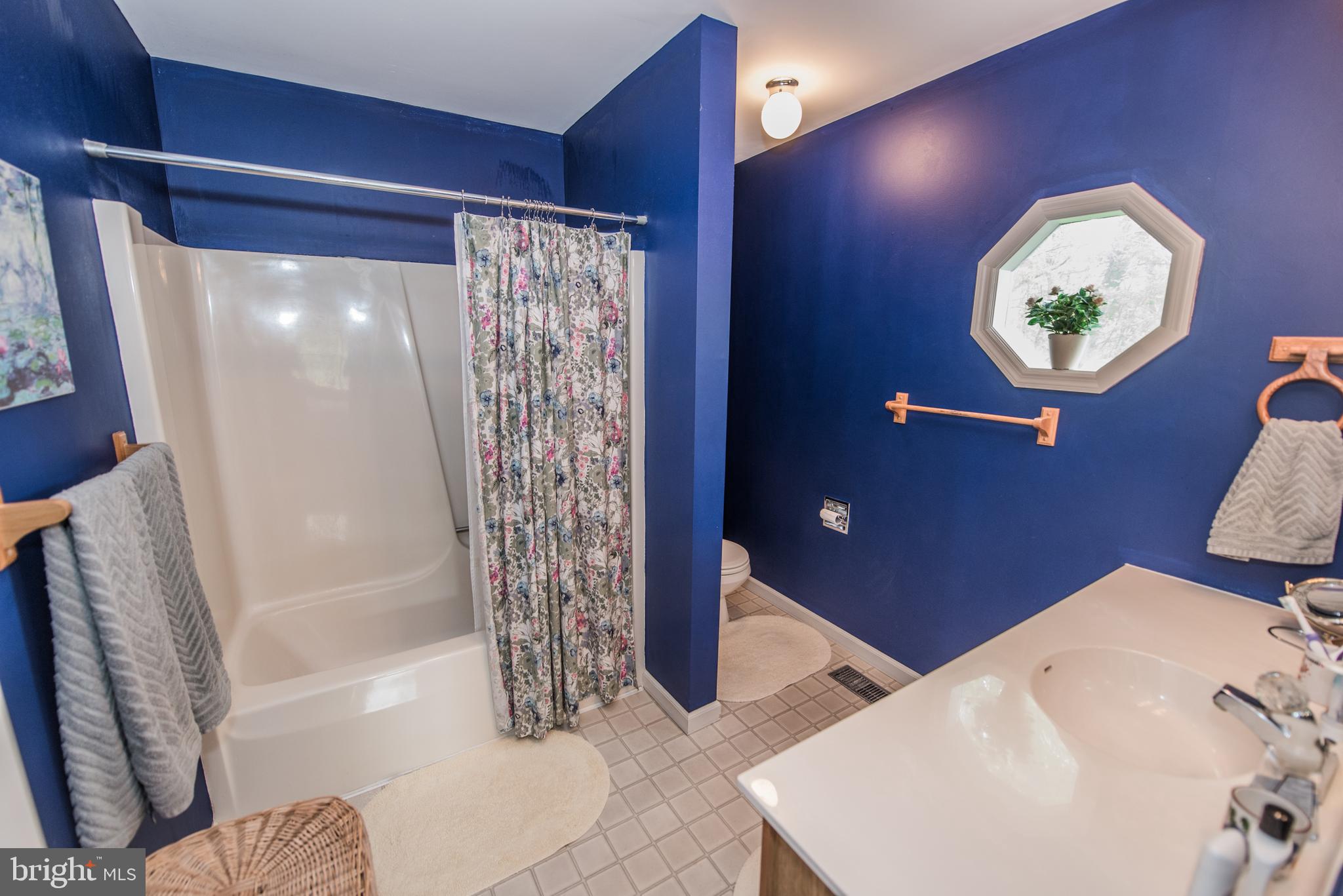 RIDGE VALLEY - Residential