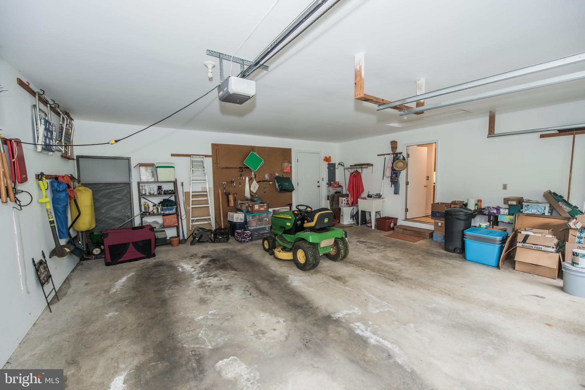 RIDGE VALLEY - Residential