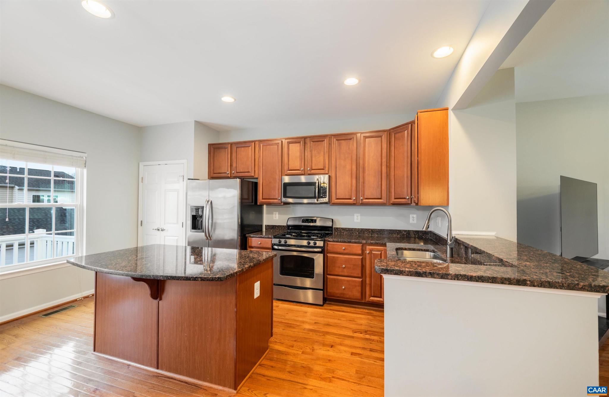 PAVILIONS AT PANTOPS - Residential