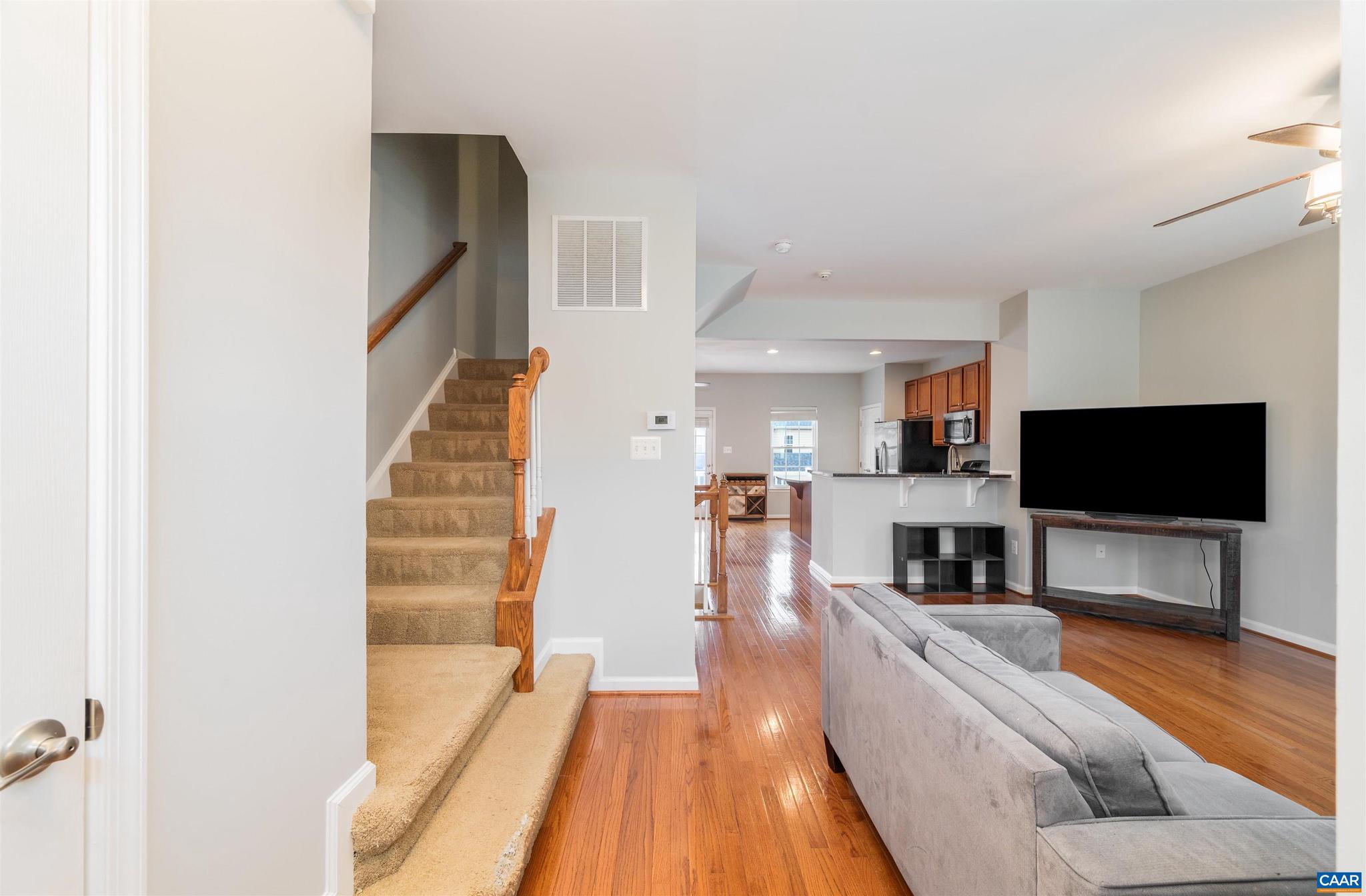 PAVILIONS AT PANTOPS - Residential