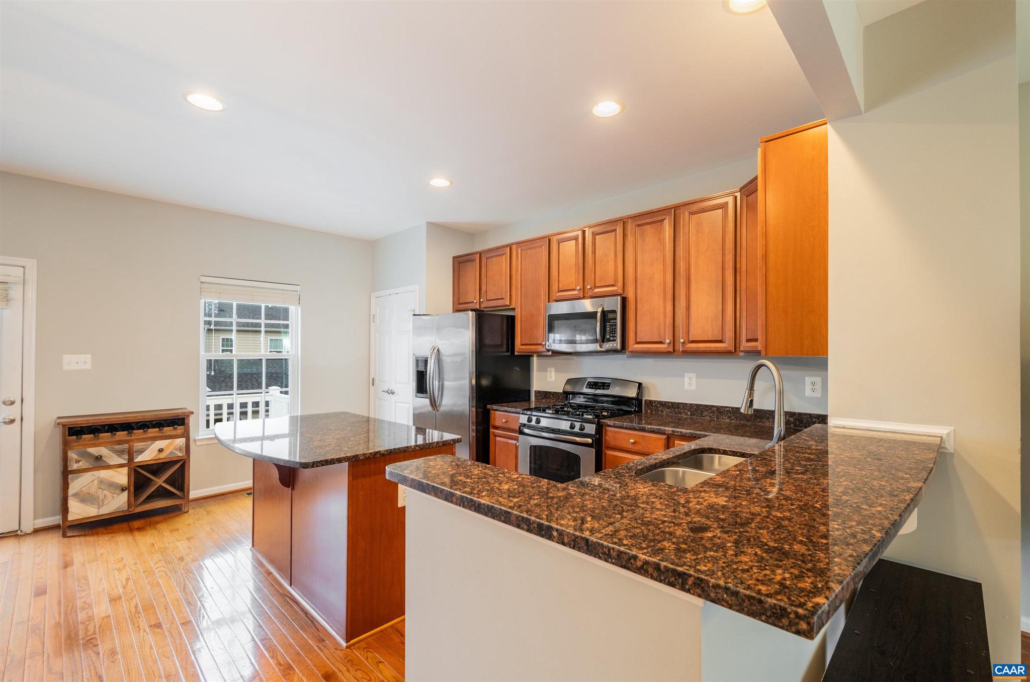 PAVILIONS AT PANTOPS - Residential