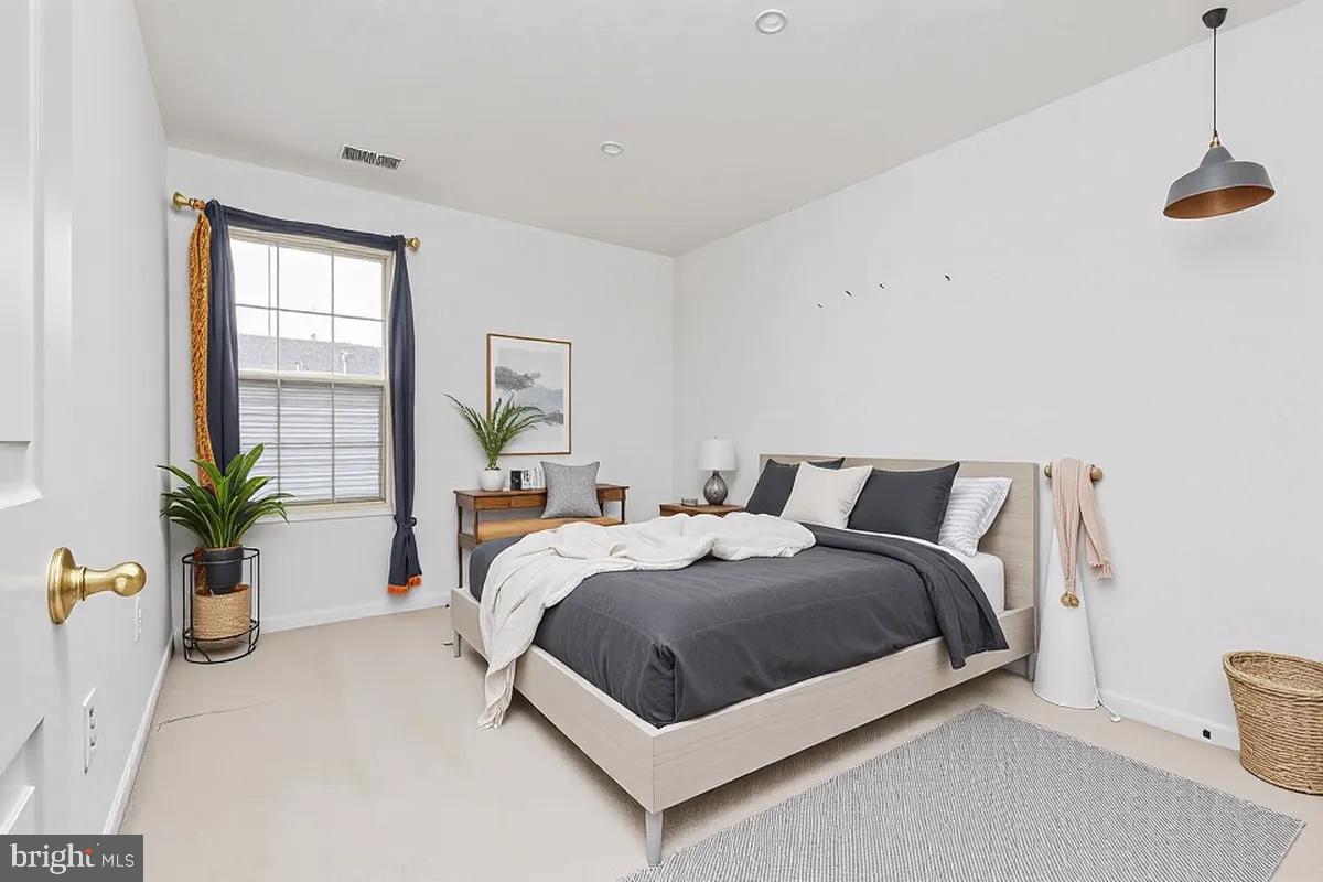 SHENANDOAH SPRINGS - Residential