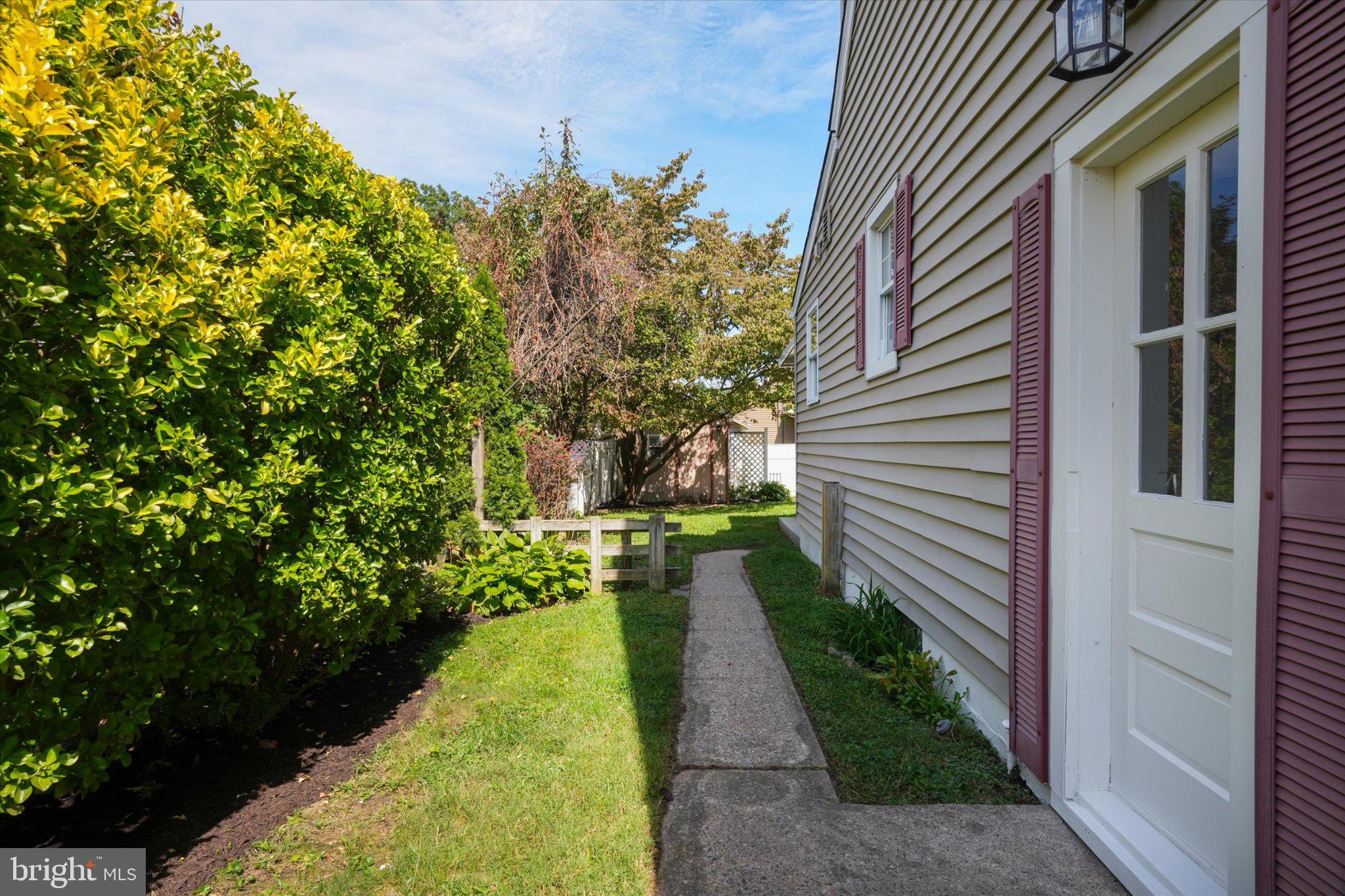 111 W. REAMER AVENUE