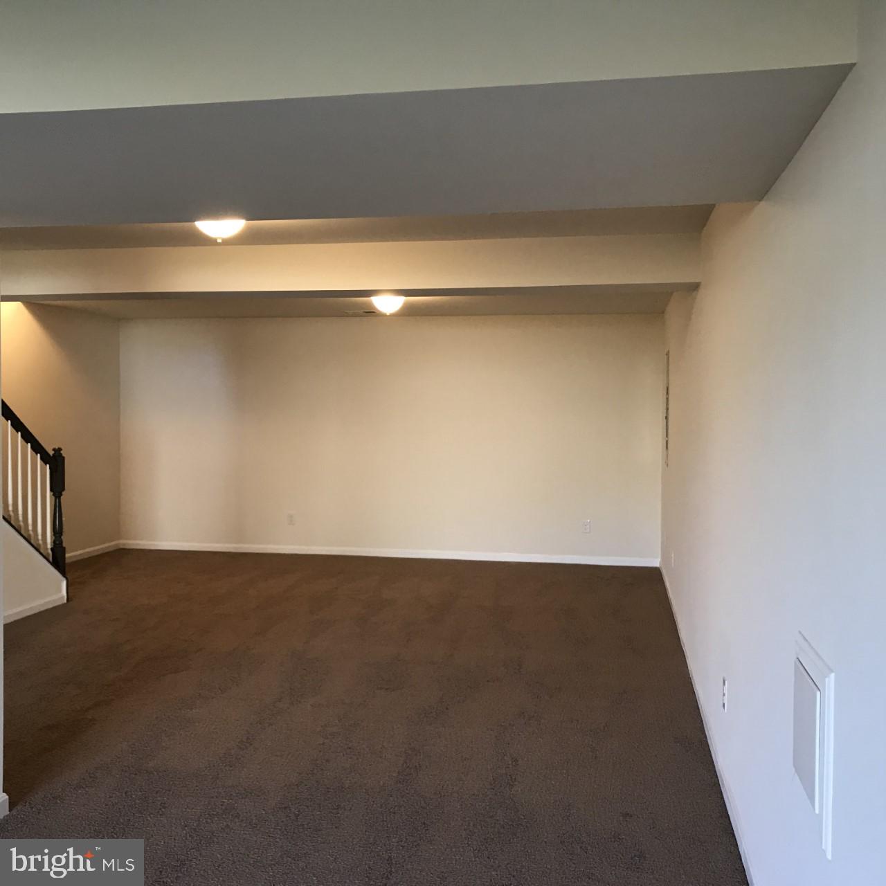 LEELAND STATION - Residential Lease