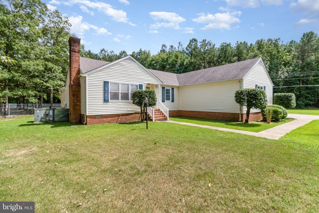 Photo of 5212 Farmcrest Circle, PRINCE GEORGE, VA 23875 (MLS # VAPV2000116)