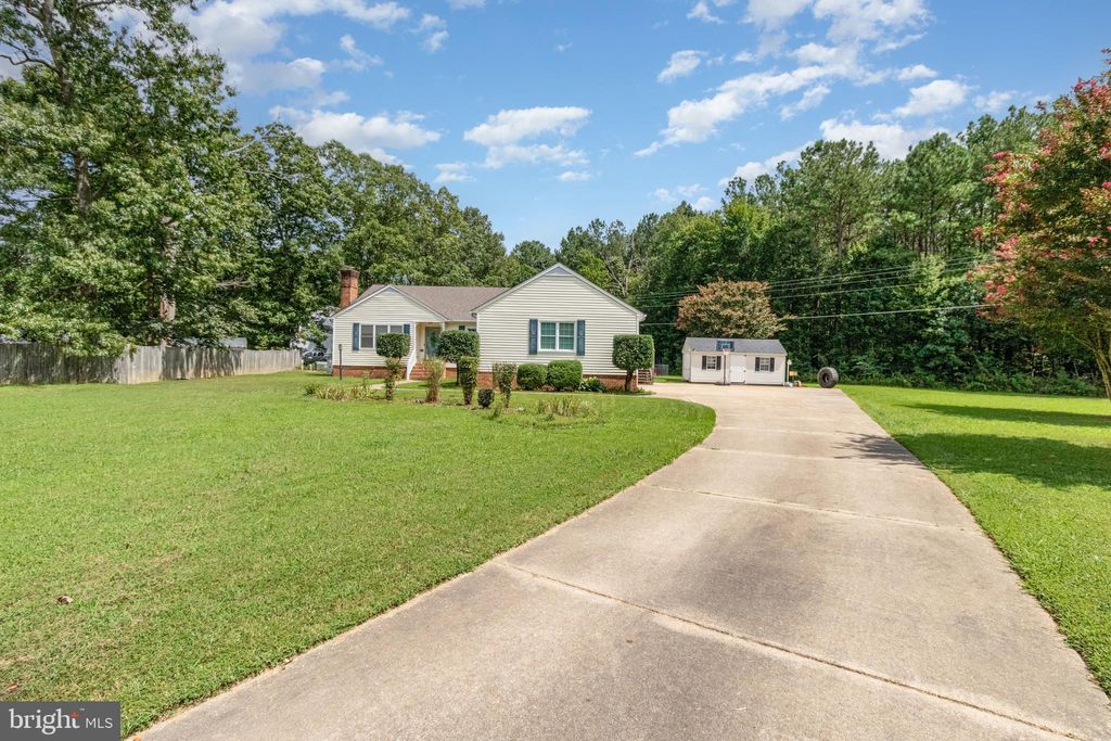Photo of 5212 Farmcrest Circle, PRINCE GEORGE, VA 23875 (MLS # VAPV2000116)