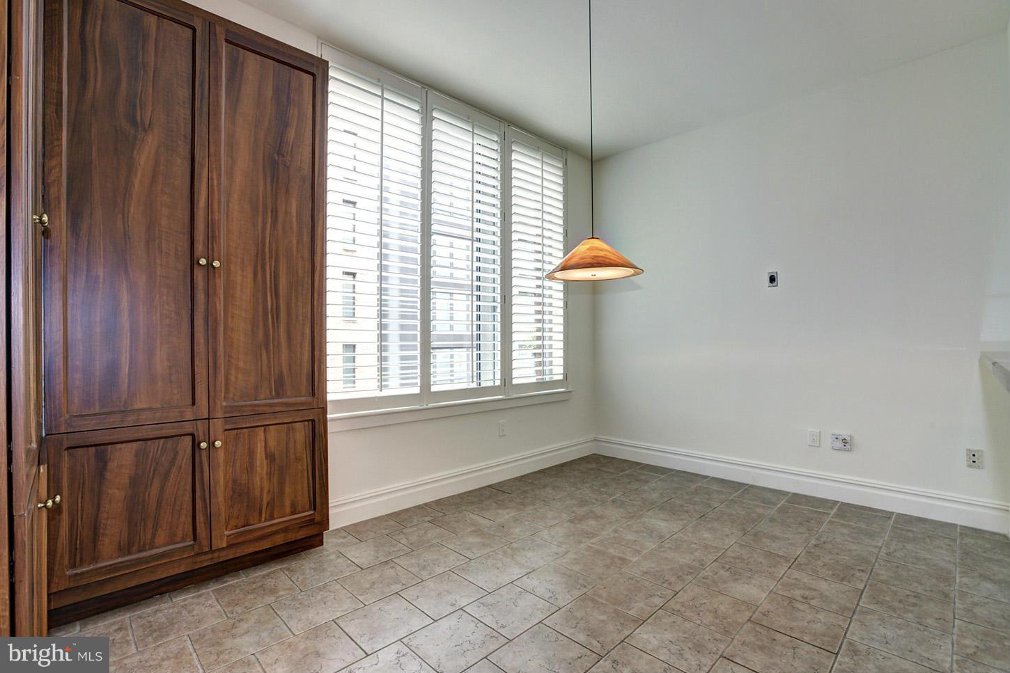 GEORGETOWN - Residential
