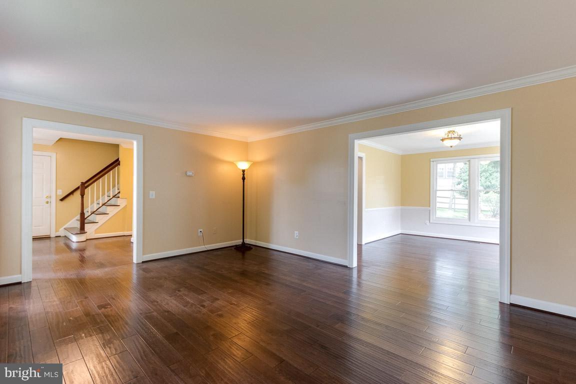 WELLINGTON/CLOVERHILL - Residential