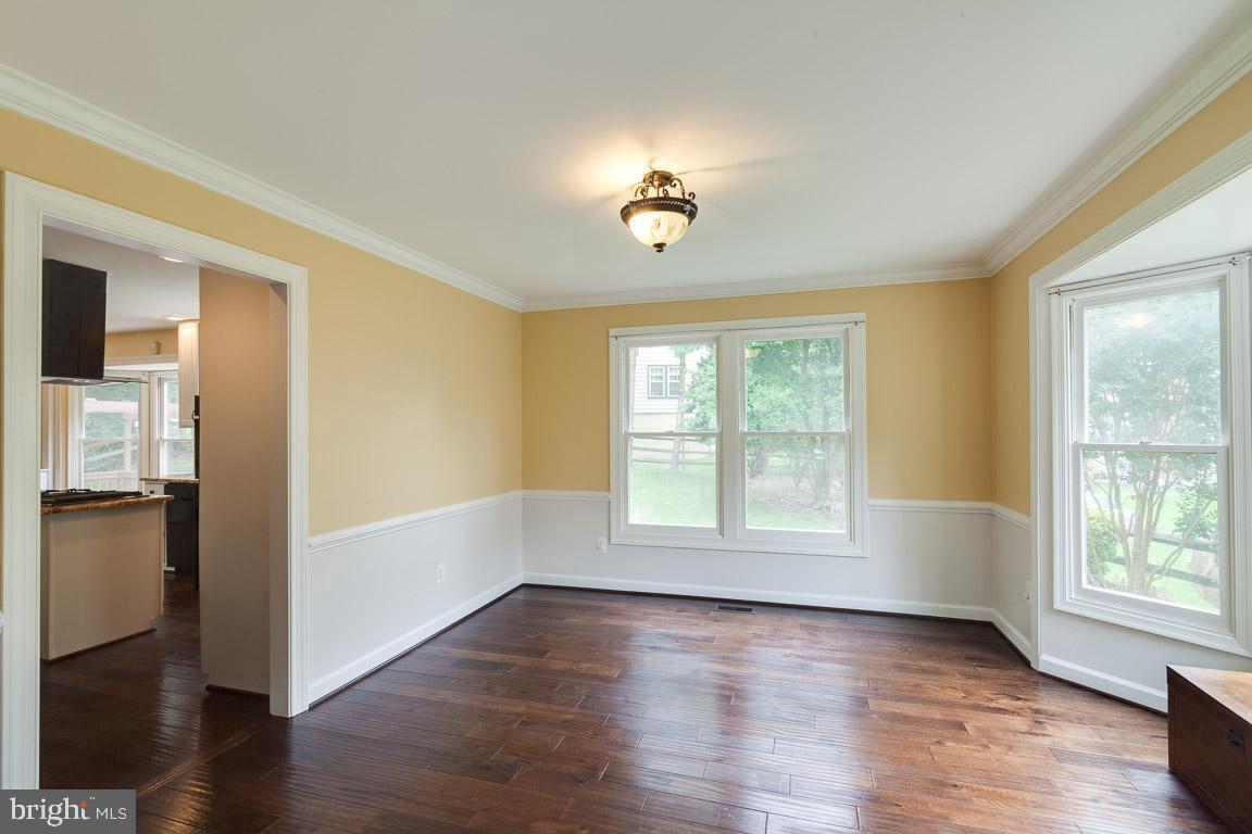 WELLINGTON/CLOVERHILL - Residential