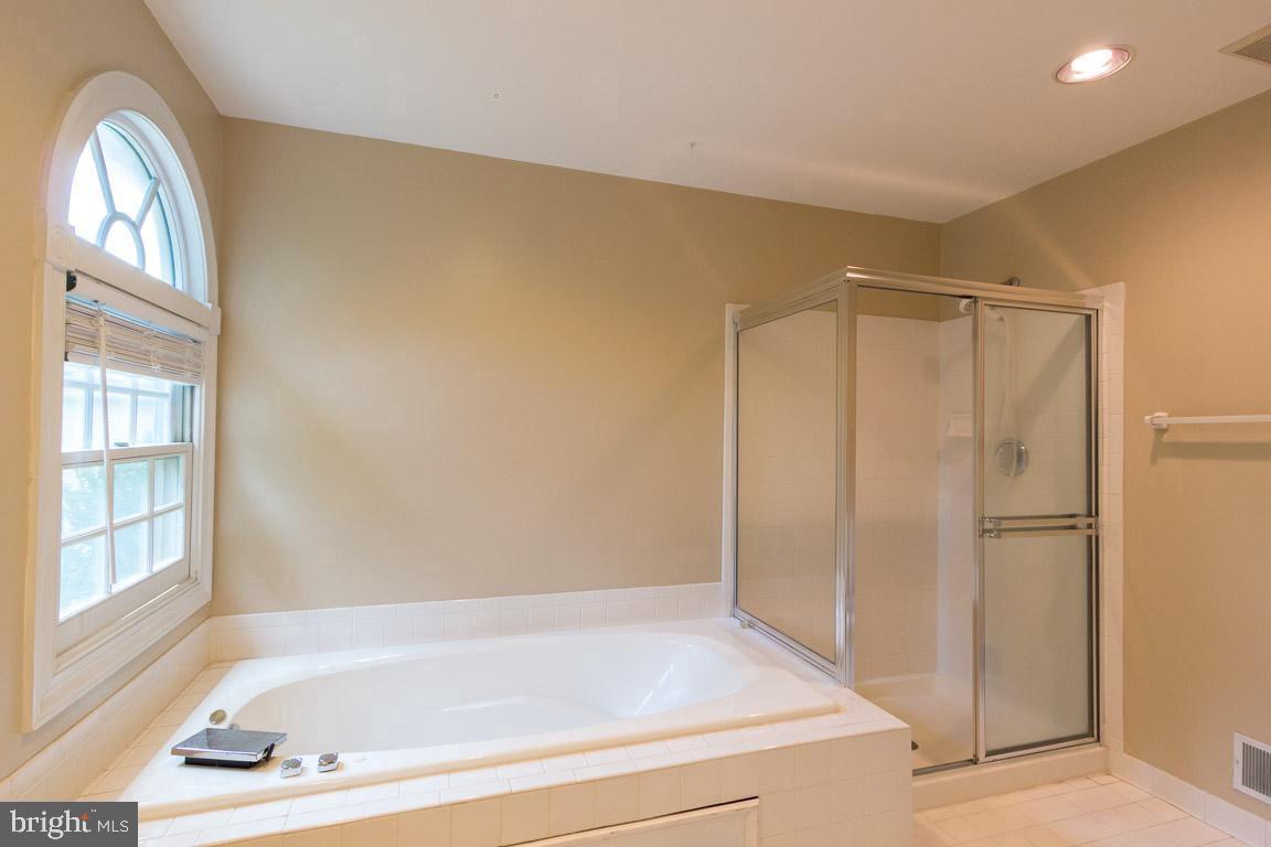 WELLINGTON/CLOVERHILL - Residential