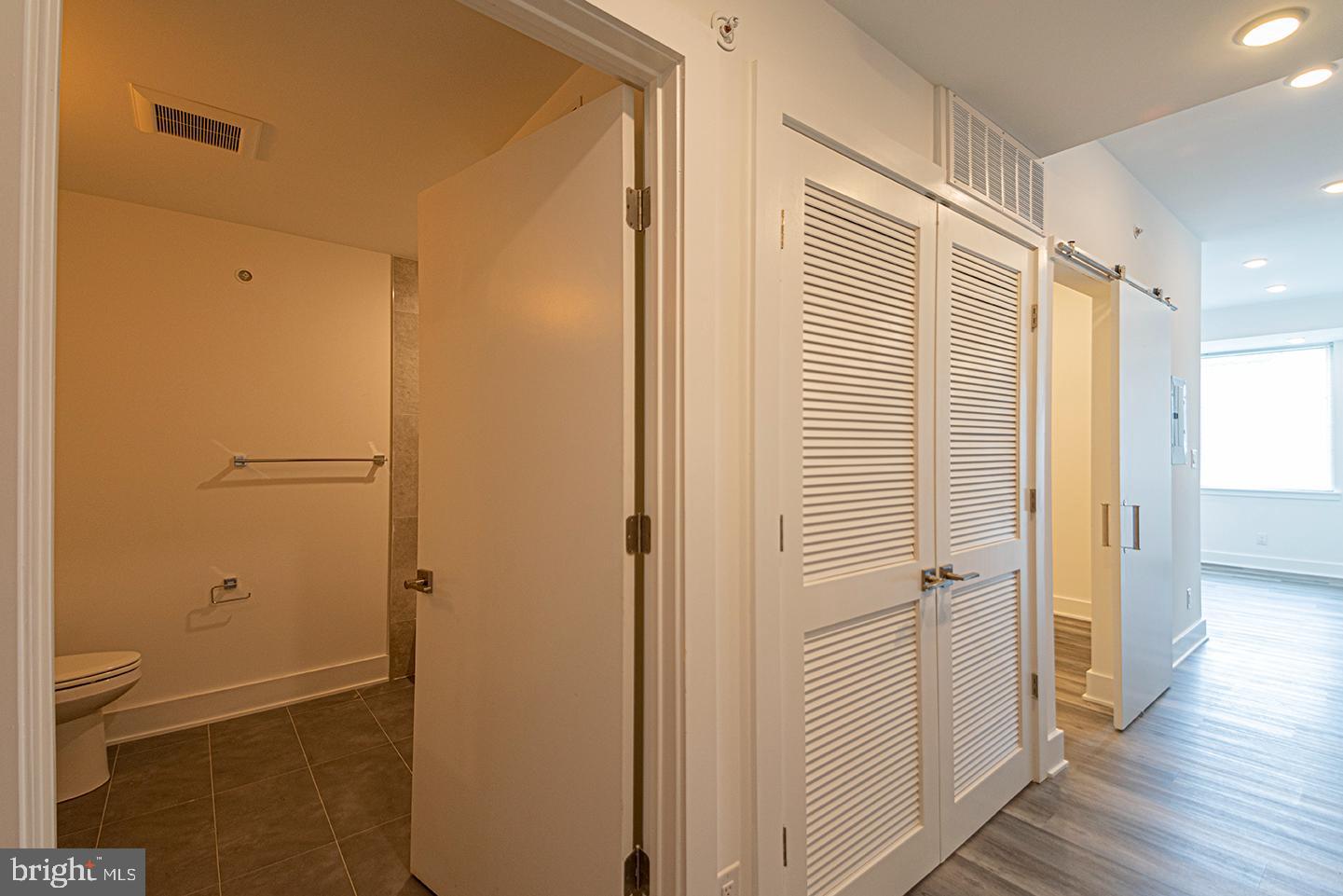 LOFT DISTRICT - Residential Lease