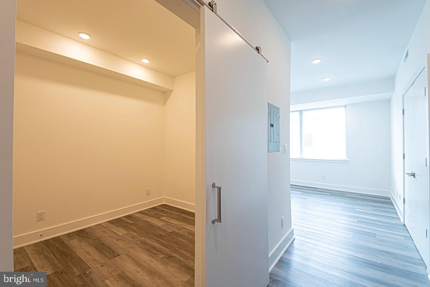 LOFT DISTRICT - Residential Lease