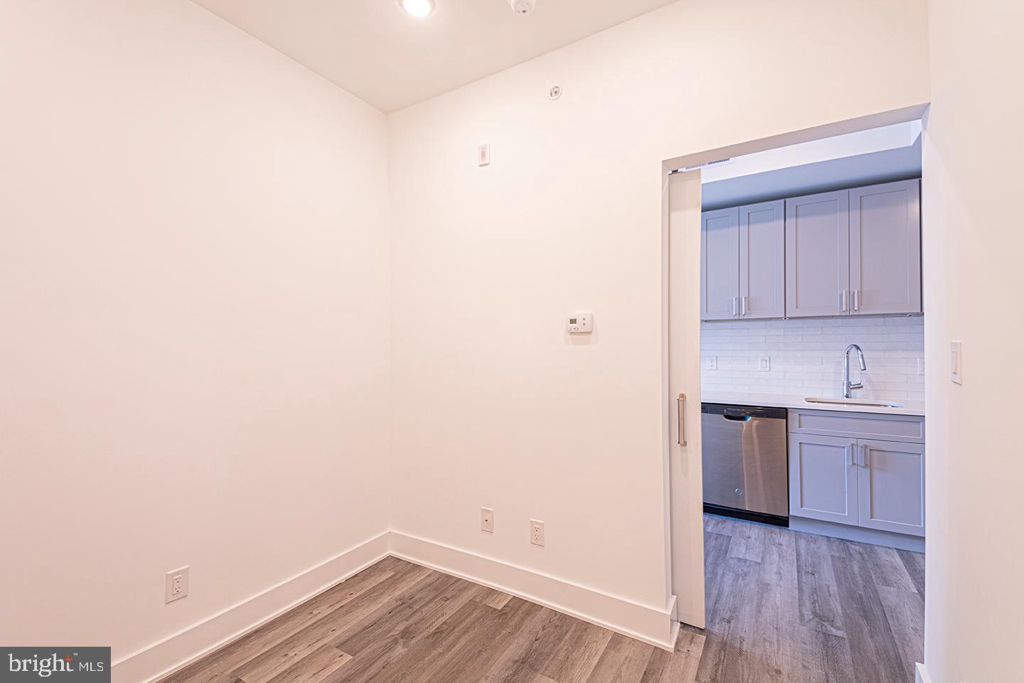 LOFT DISTRICT - Residential Lease