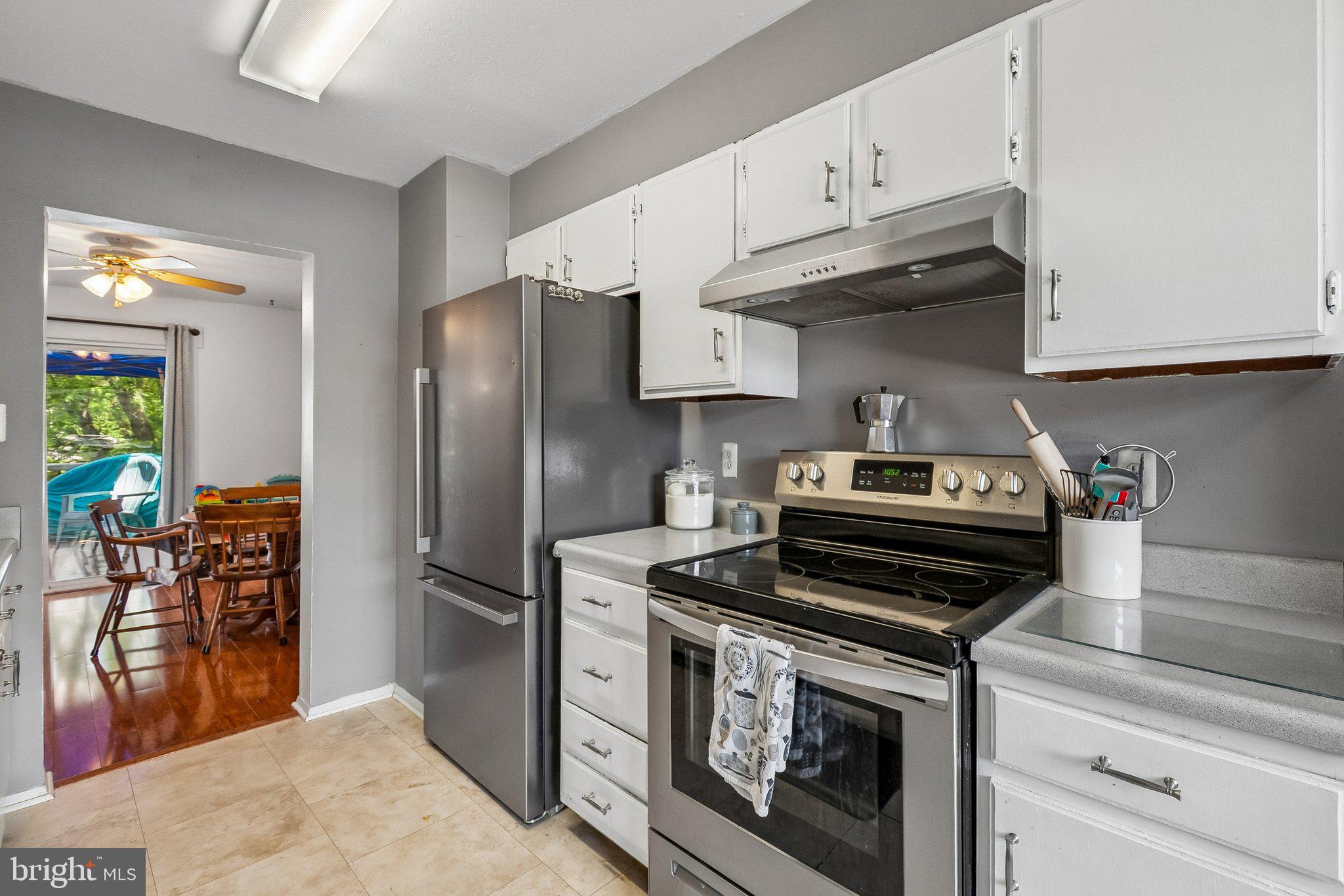 34 HELMSMAN COURT